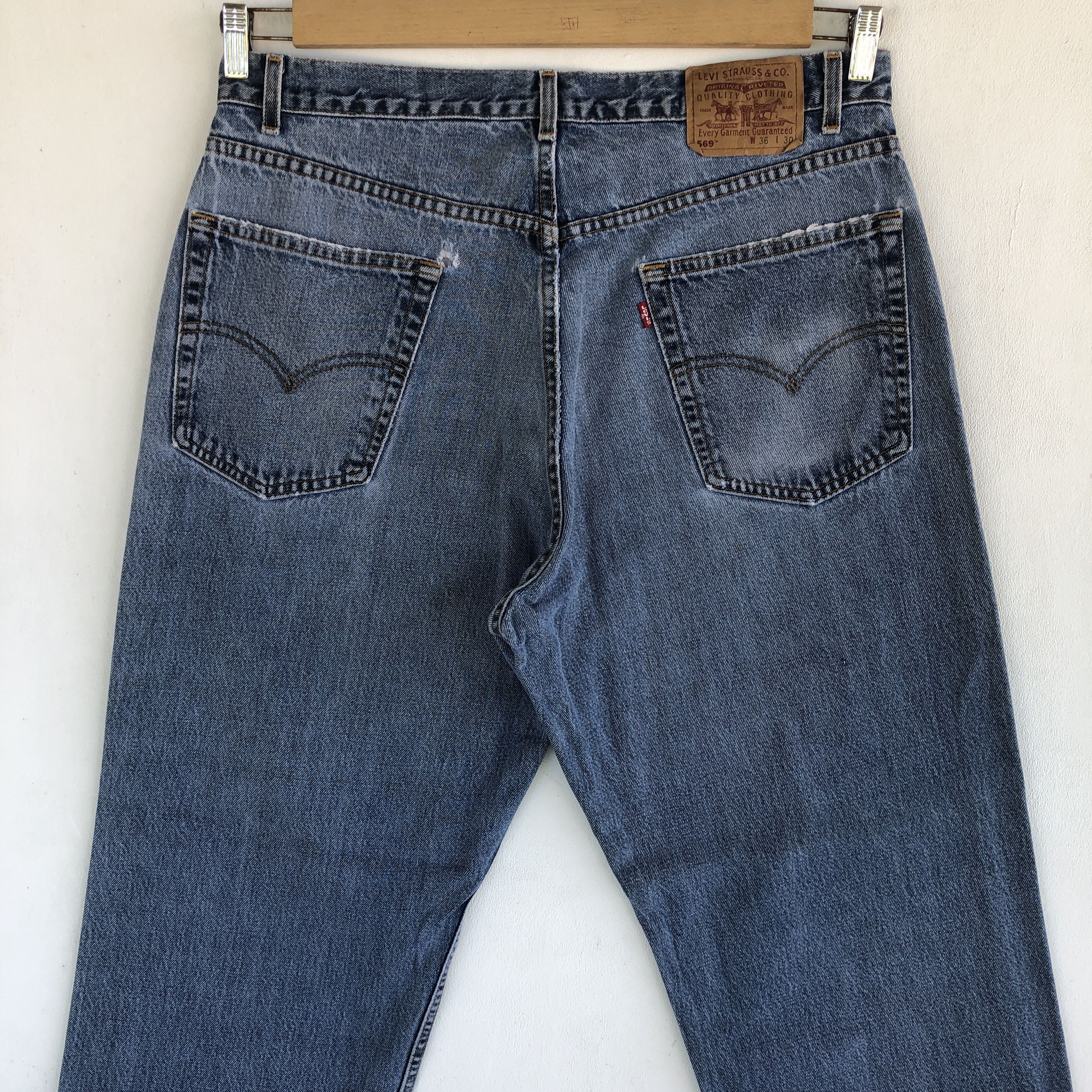 Levi's Vintage Distressed Levis Baggy Jeans Faded Levi's 569 Denim Size US 34 / EU 50 - 4 Thumbnail