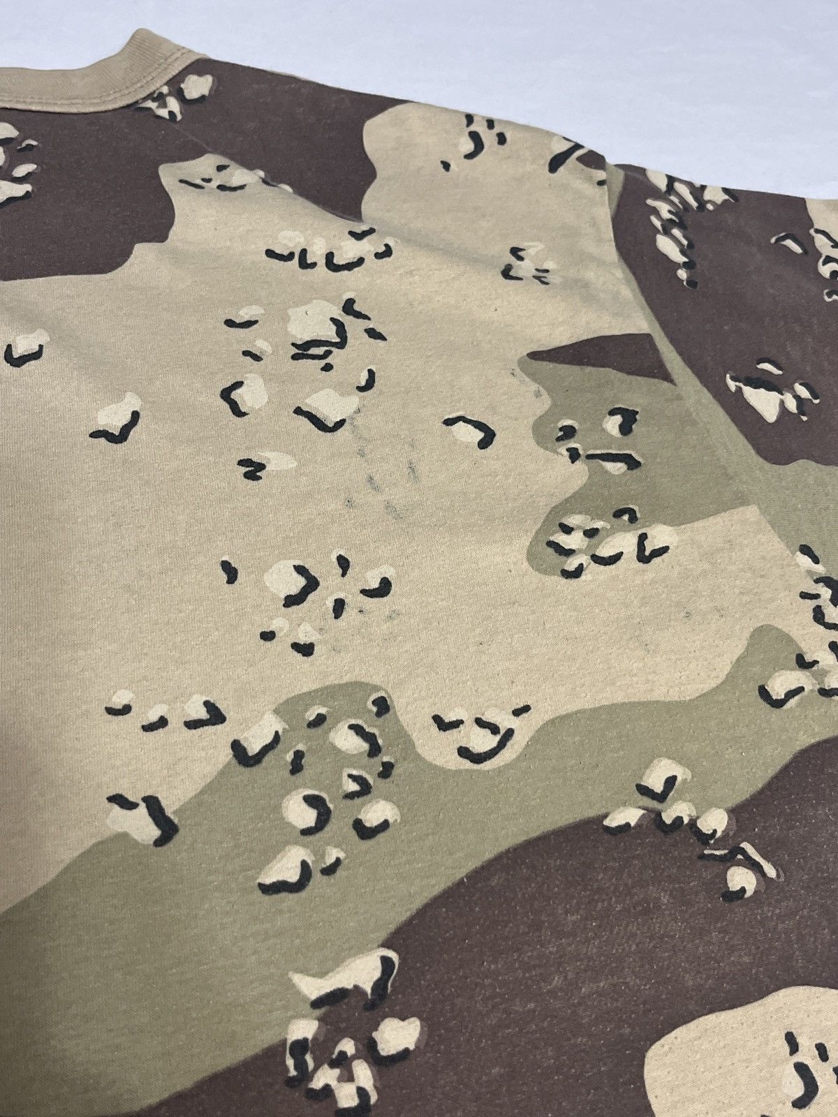 Vintage 90s desert Camo single stitch t-shirt Size US XXL / EU 58 / 5 - 6 Thumbnail