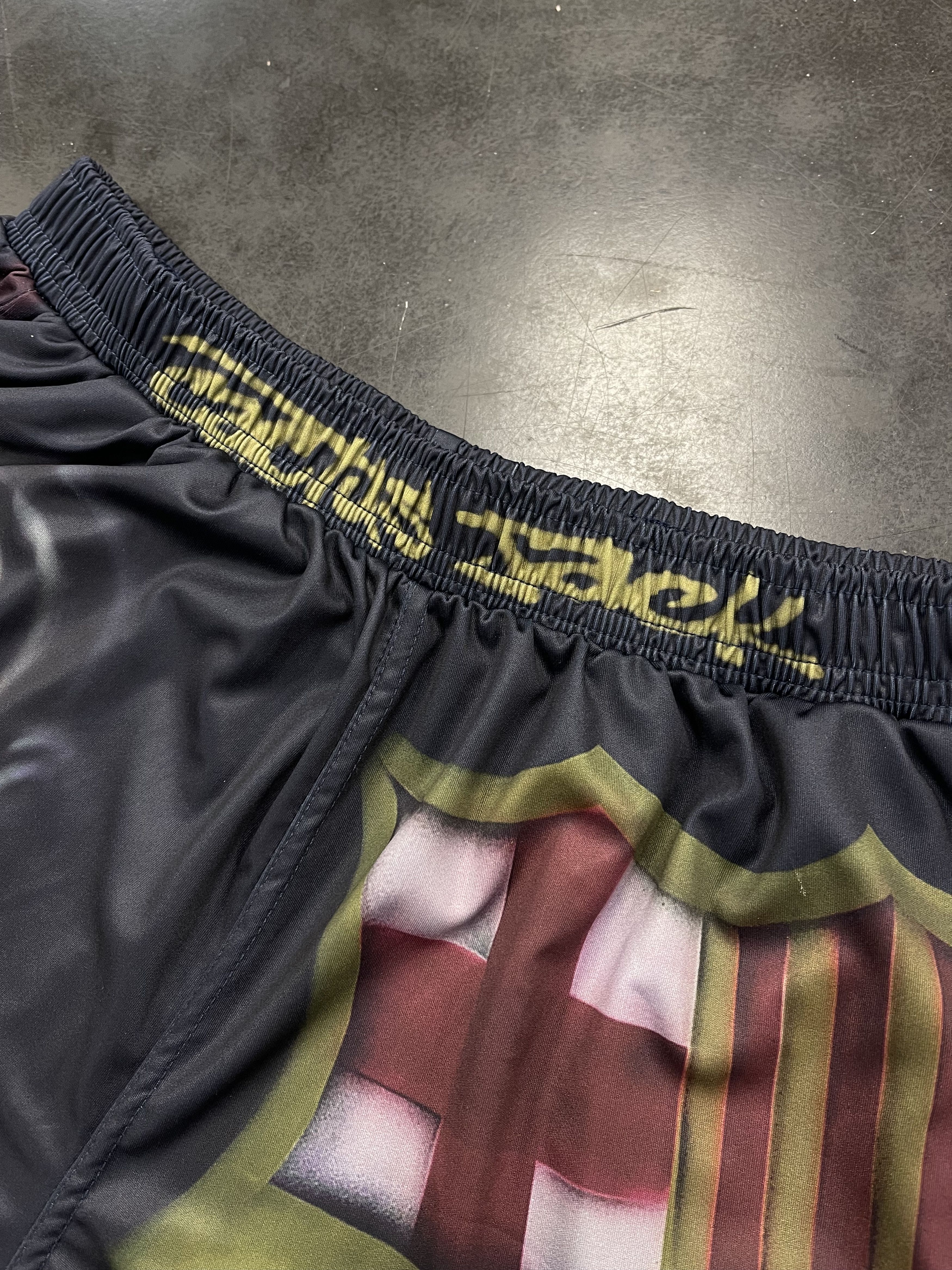 Nike × Travis Scott Travis Scott x Nike x FC Barcelona Skeleton Home Shorts Size US 32 / EU 48 - 4 Thumbnail