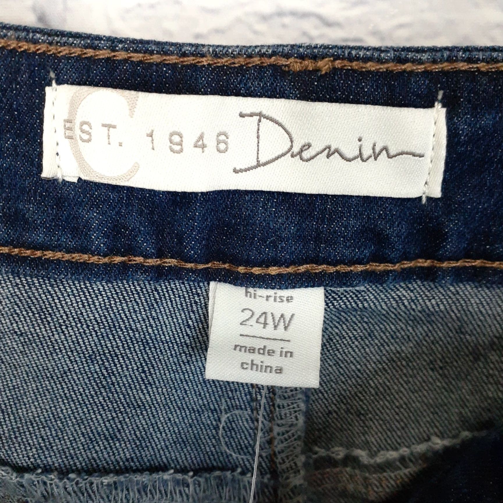 Vintage Cato Jeans 22W Denim Regular Women Cropped Stretch High Rise Blue Fringe Raw Hem Distressed Denim Size 40" / US 18 - 7 Thumbnail