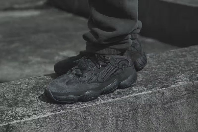 Yeezy Yeezy 500 Utility Black Size US 9 / EU 42 - 12 Thumbnail
