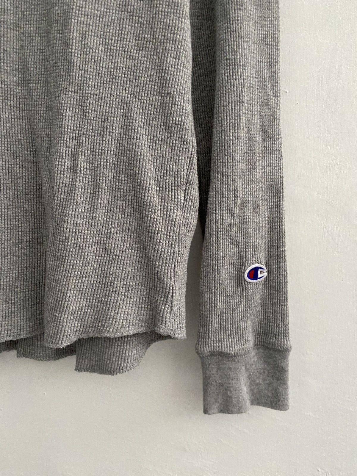 20471120 × Champion × Vintage Vintage champion N.Y.C longsleeve tshirt Size US L / EU 52-54 / 3 - 3 Thumbnail