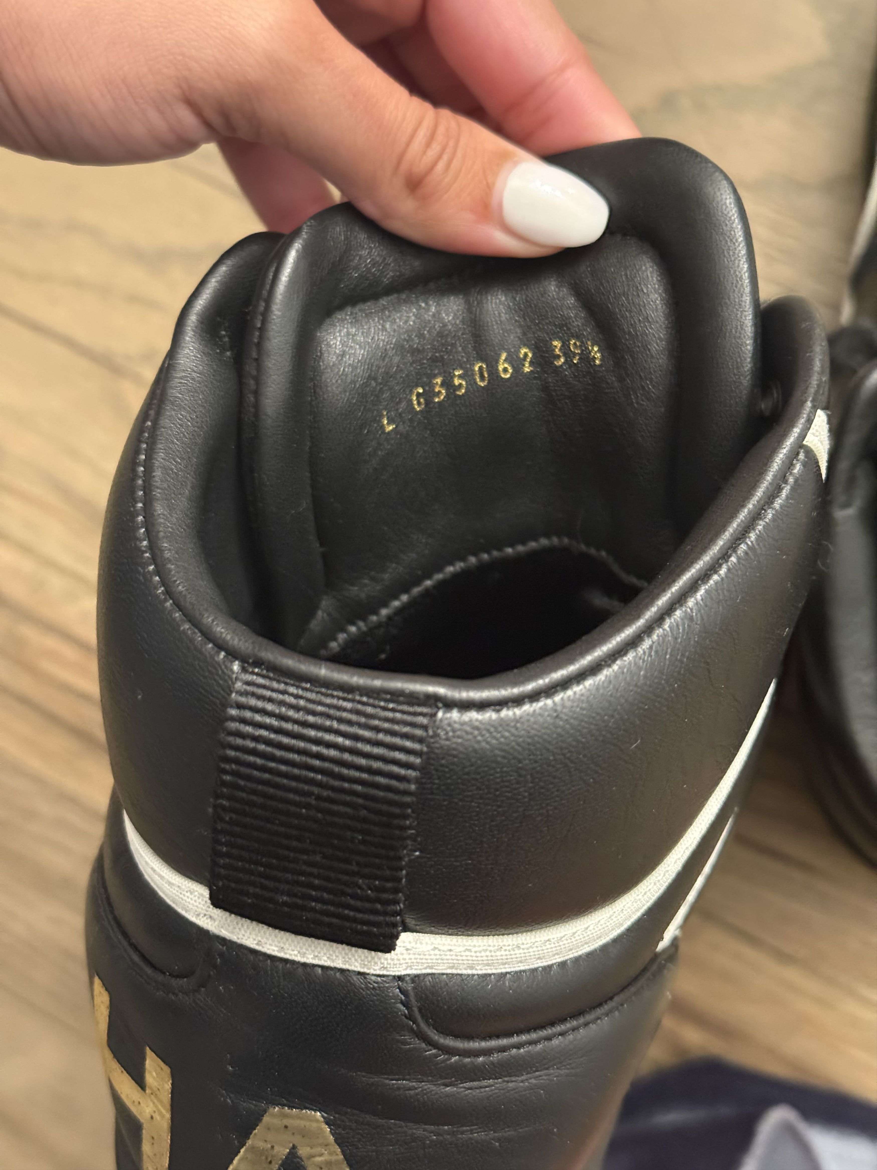 Chanel Chanel CHANEL Coco Mark High-top Sneakers in Black Size US 9.5 / IT 39.5 - 6 Thumbnail