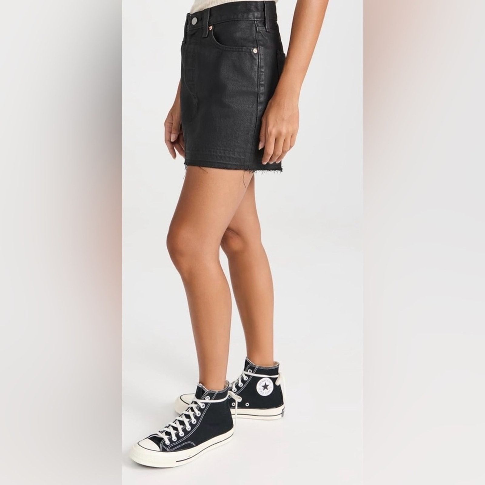 Levi's New Levi's Icon Black Leather look Mini Skirt size 25 Size 25" / US 0 / IT 36 - 4 Thumbnail
