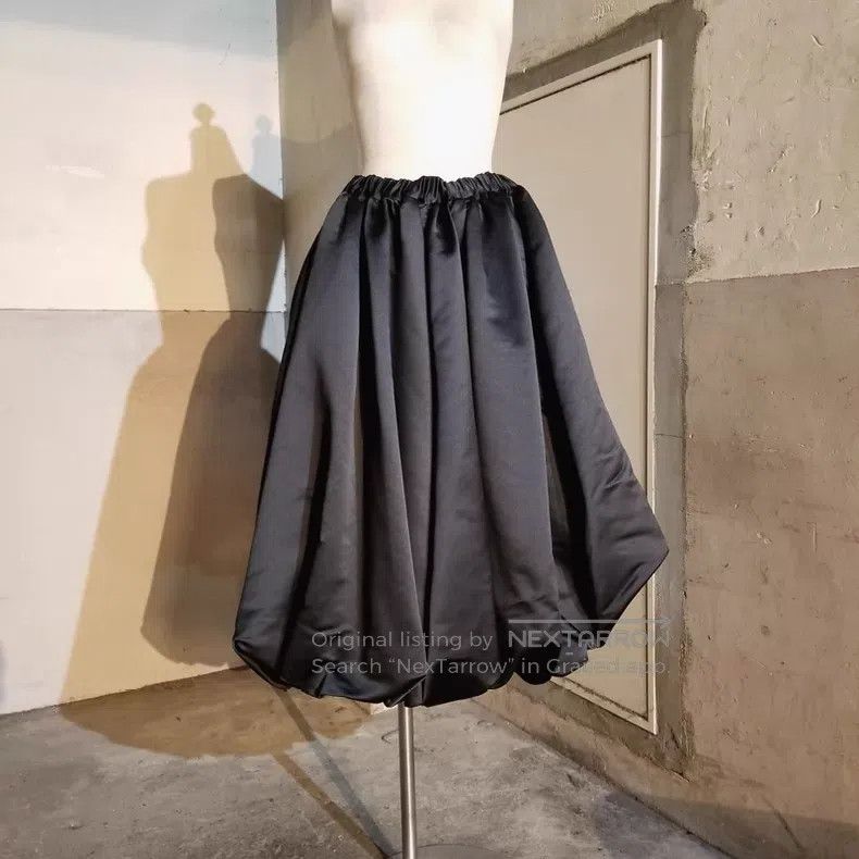 Comme des Garcons Comme Des Garcons size M Bud skirt Size 24" / US 00 / IT 34 - 2 Thumbnail