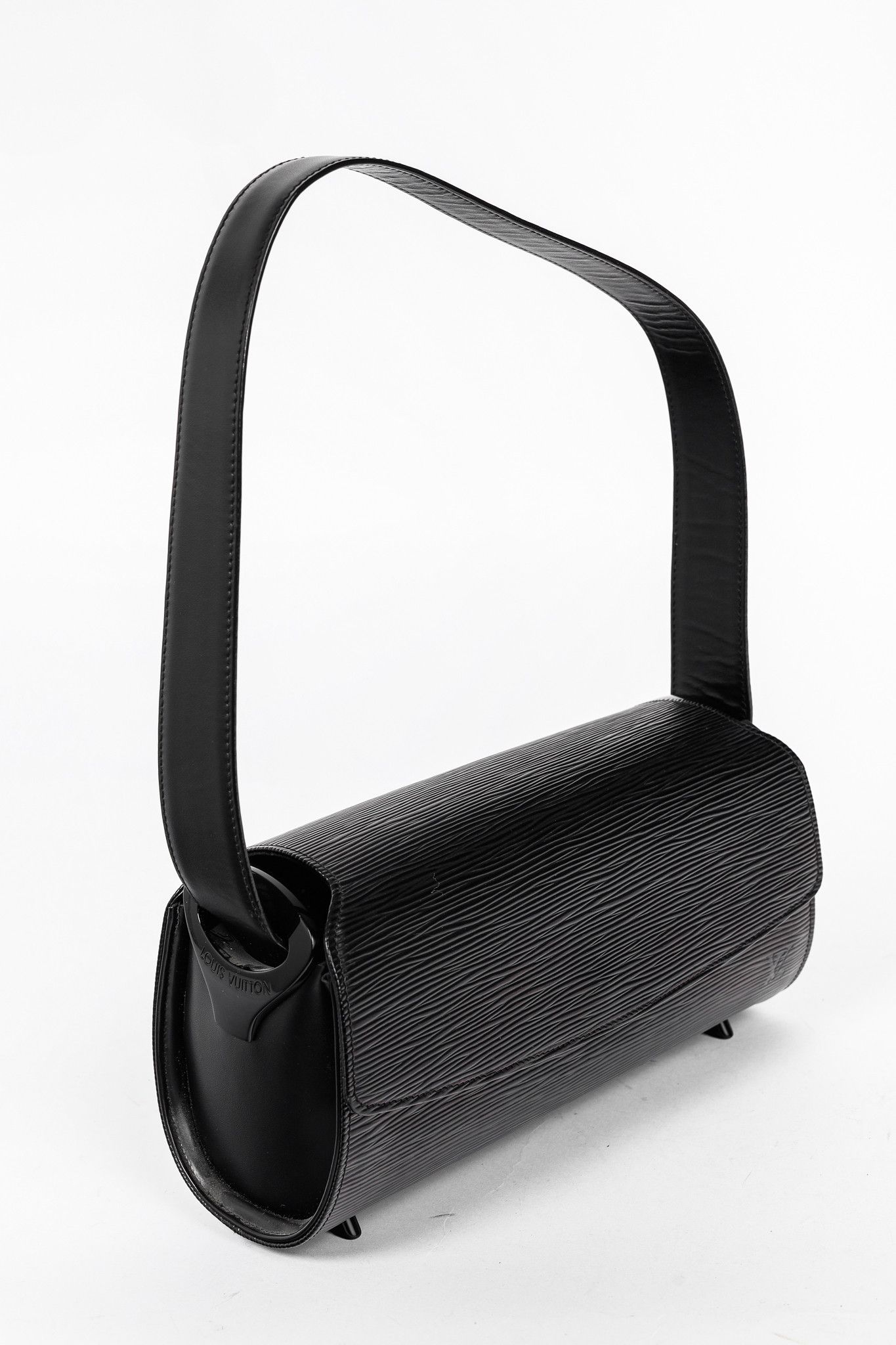 Louis Vuitton Louis Vuitton Nocturne PM Black Epi Leather Baguette Size ONE SIZE - 7 Thumbnail