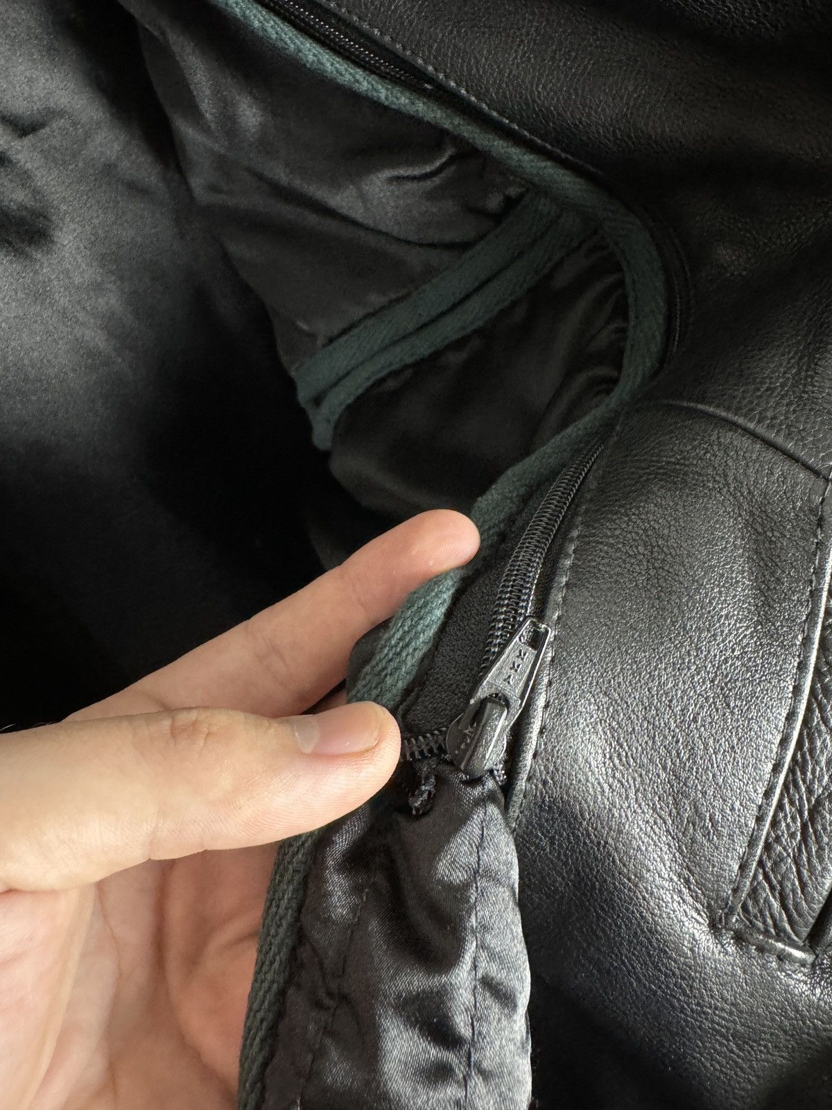 Vintage Mavip Leder Vintage Motorcycle Heavy Leather Black jacket Size US XXL / EU 58 / 5 - 19 Thumbnail