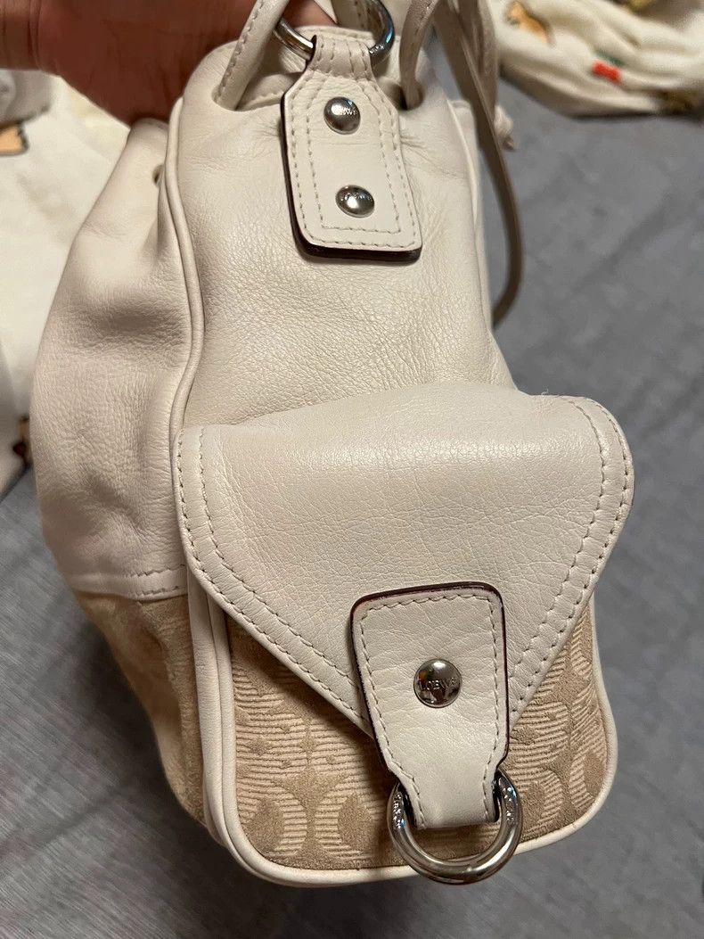 Loewe loewe Lambskin tassel drawstring bucket bag 2503-Nextarrow Size ONE SIZE - 6 Thumbnail
