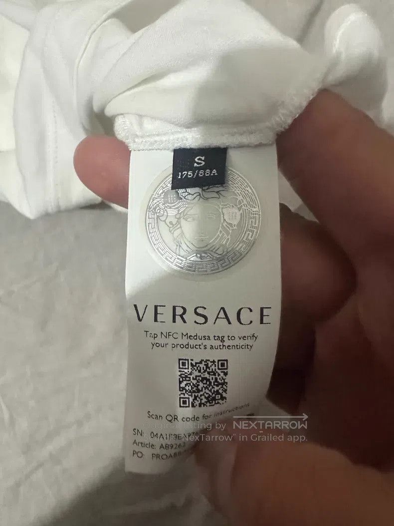Versace Versace Short sleeves Size US S / EU 44-46 / 1 - 3 Thumbnail