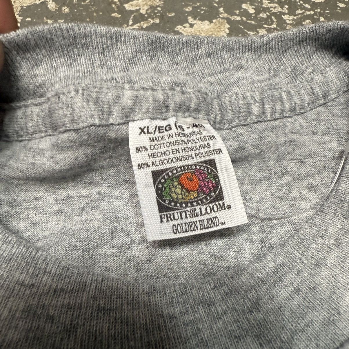 Unsound Rags Vintage Fruit Of The Loom Grey Pocket Tee Blank Tshirt Size US XL / EU 56 / 4 - 5 Thumbnail