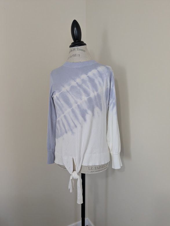 Vera Wang Simply Vera long sleeve shale grey side knot top Size S / US 4 / IT 40 - 1 Thumbnail