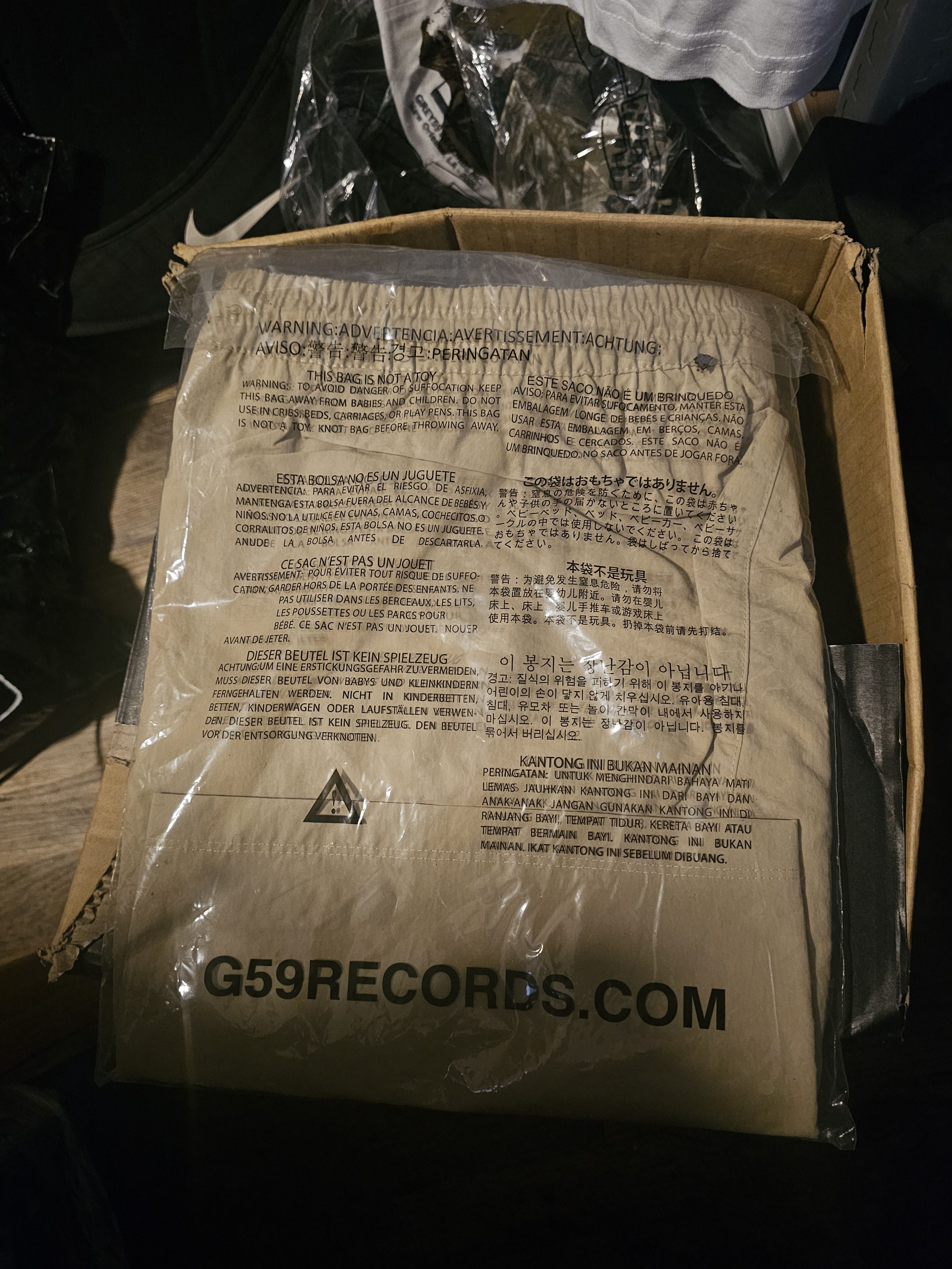 G59 Records $B SCRIPT NYLON SHORTS BEIGE XXXL G59 SUICIDEBOYS Size US 44 / EU 60 - 2 Thumbnail