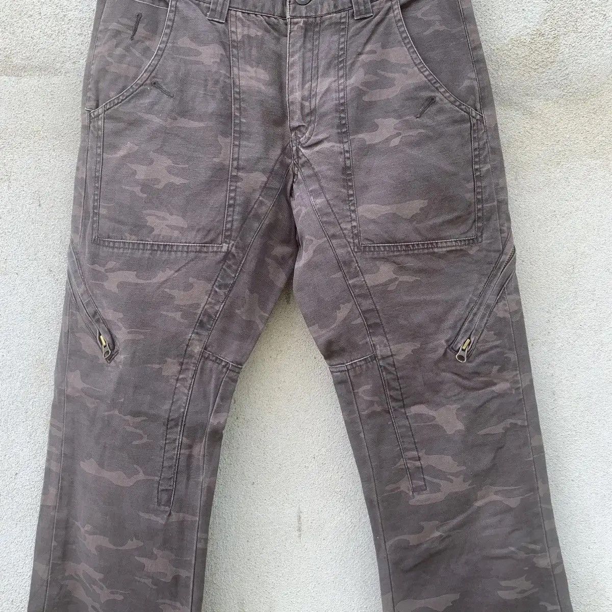 Japanese Brand × Le Grande Bleu (L.G.B.) SUPER NICE PATTERN 🔥FLARES BOOTCUT CAMO JAPANESE 29x32 PANTS Size US 29 - 2 Thumbnail