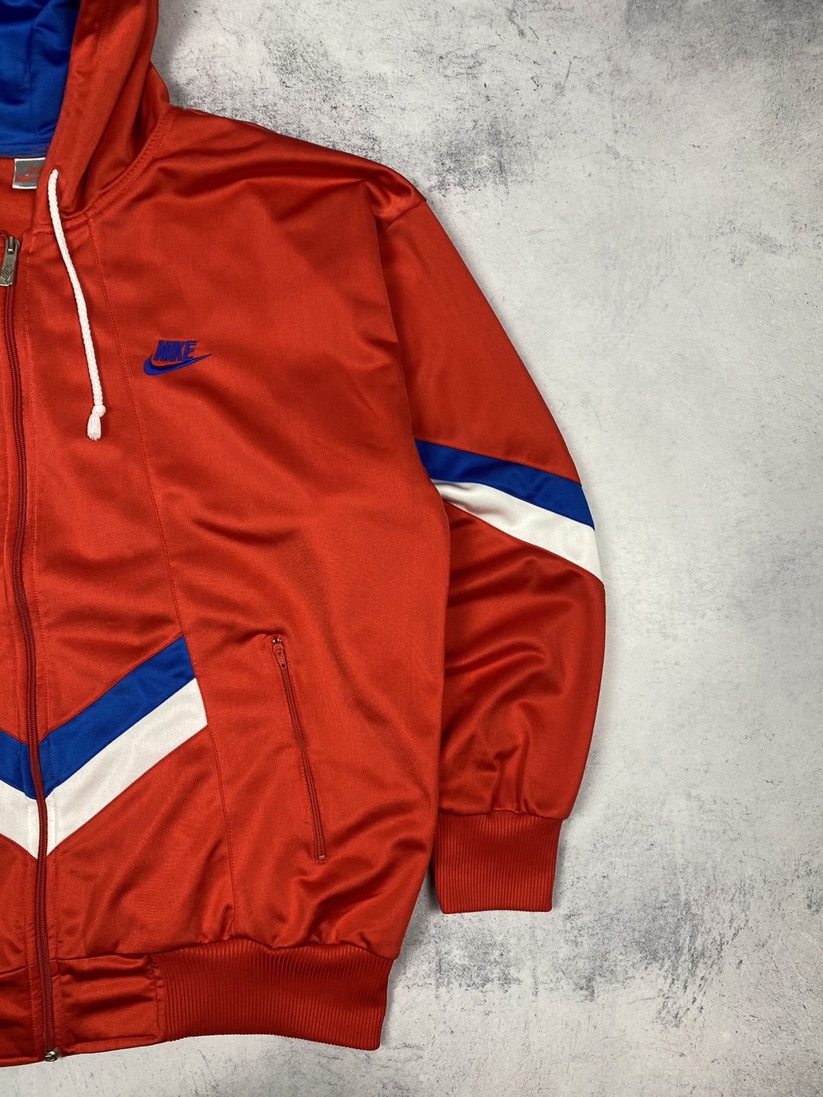 Nike Vintage 80s Nike Windbreaker Jacket Full Zip Hoodie Men’s Size US L / EU 52-54 / 3 - 10 Thumbnail