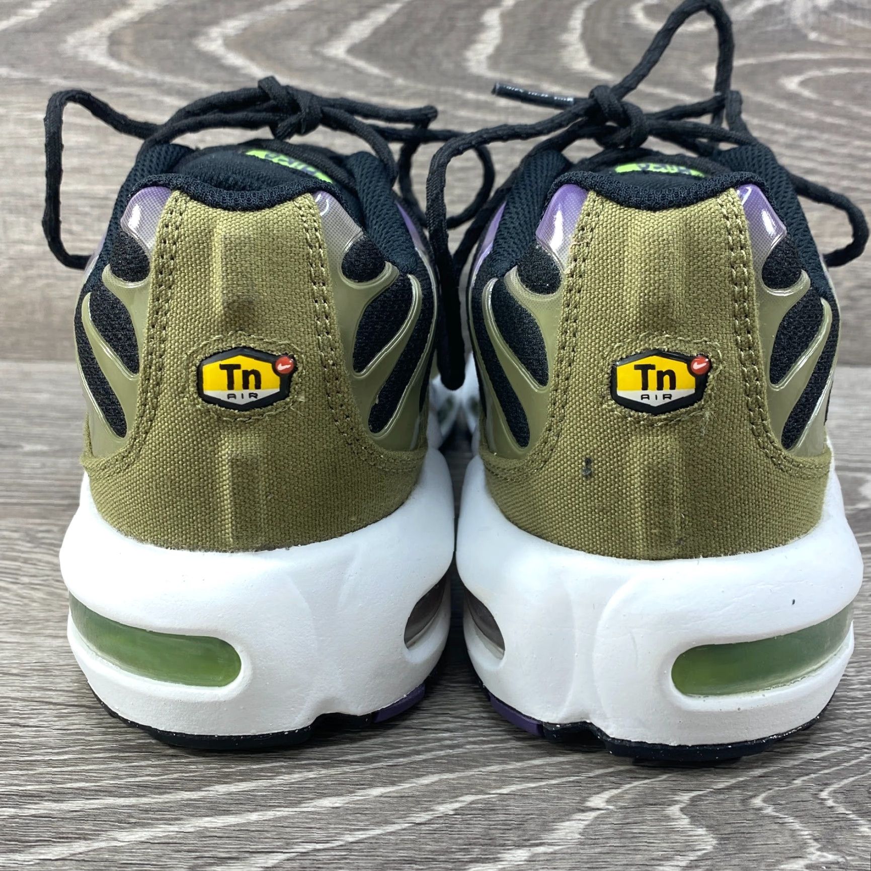 Nike Nike Air Max Plus GS Size 7y Womens 8.5 Purple Black DX3093-001 Sneaker Nike Air Max Plus - No Box Size US 9 / IT 39 - 6 Thumbnail
