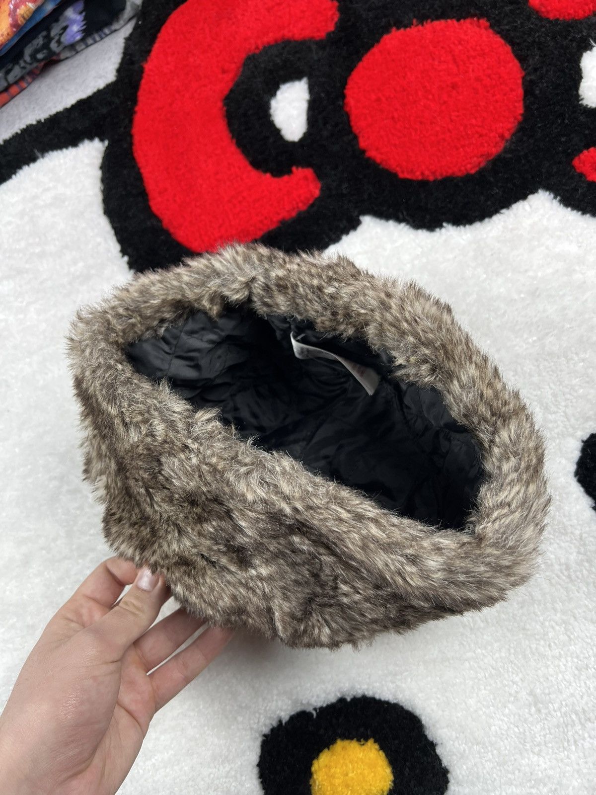 Japanese Brand Crazy Y2K Fuzzy Fur Mohair Grunge Women’s Winter Hat Size ONE SIZE - 3 Thumbnail