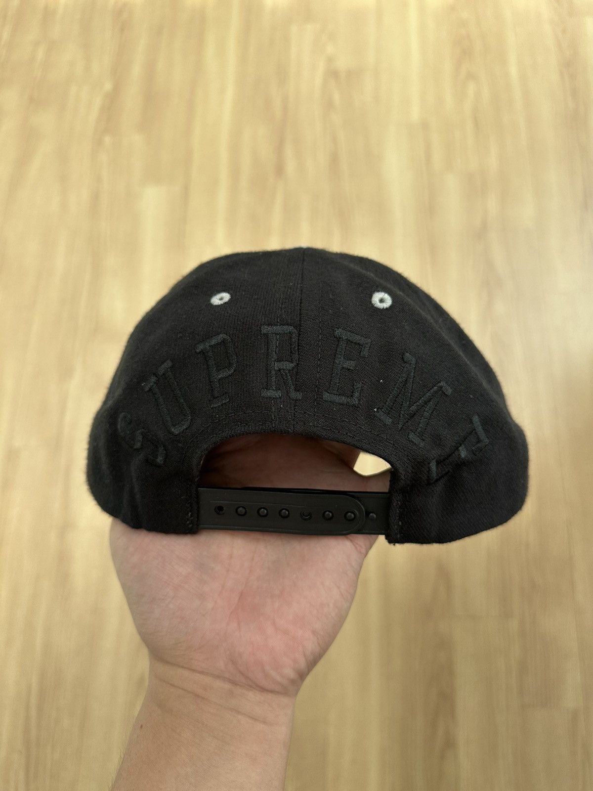 Champion × Supreme Supreme Champion Collab Snapback Hat Size ONE SIZE - 1 Thumbnail