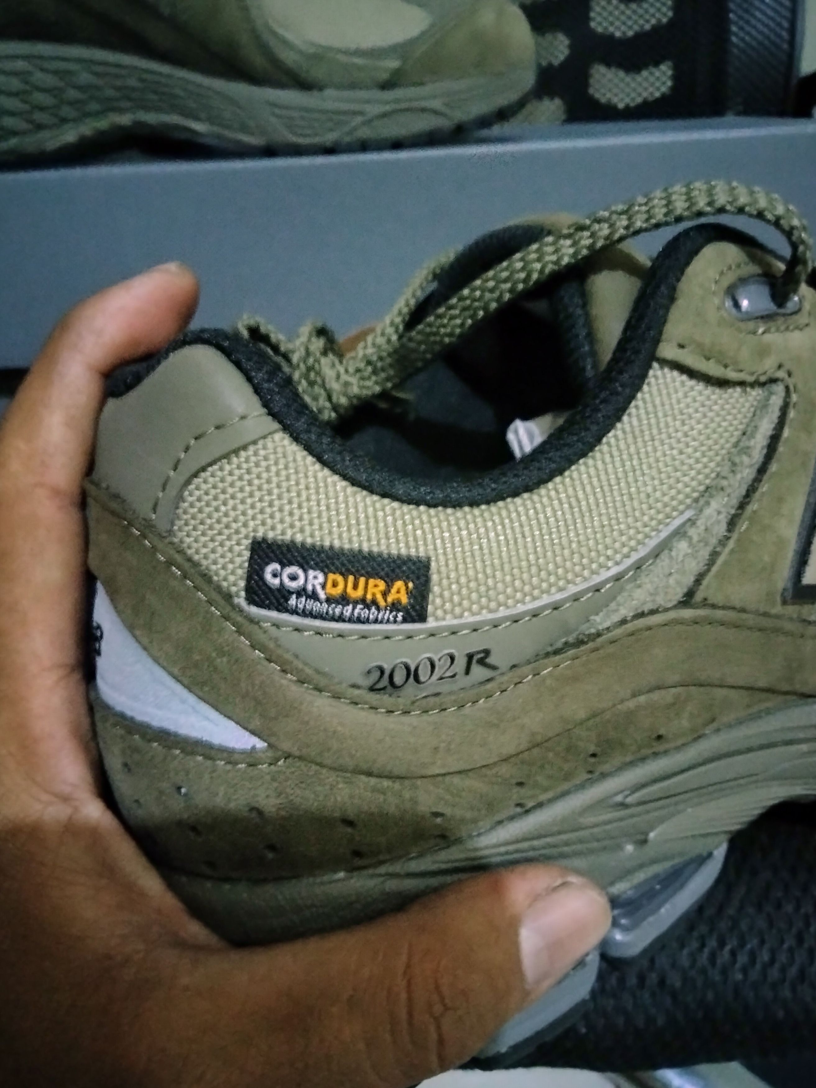 New Balance NEW BALANCE 2002R Size US 8 / EU 41 - 3 Thumbnail