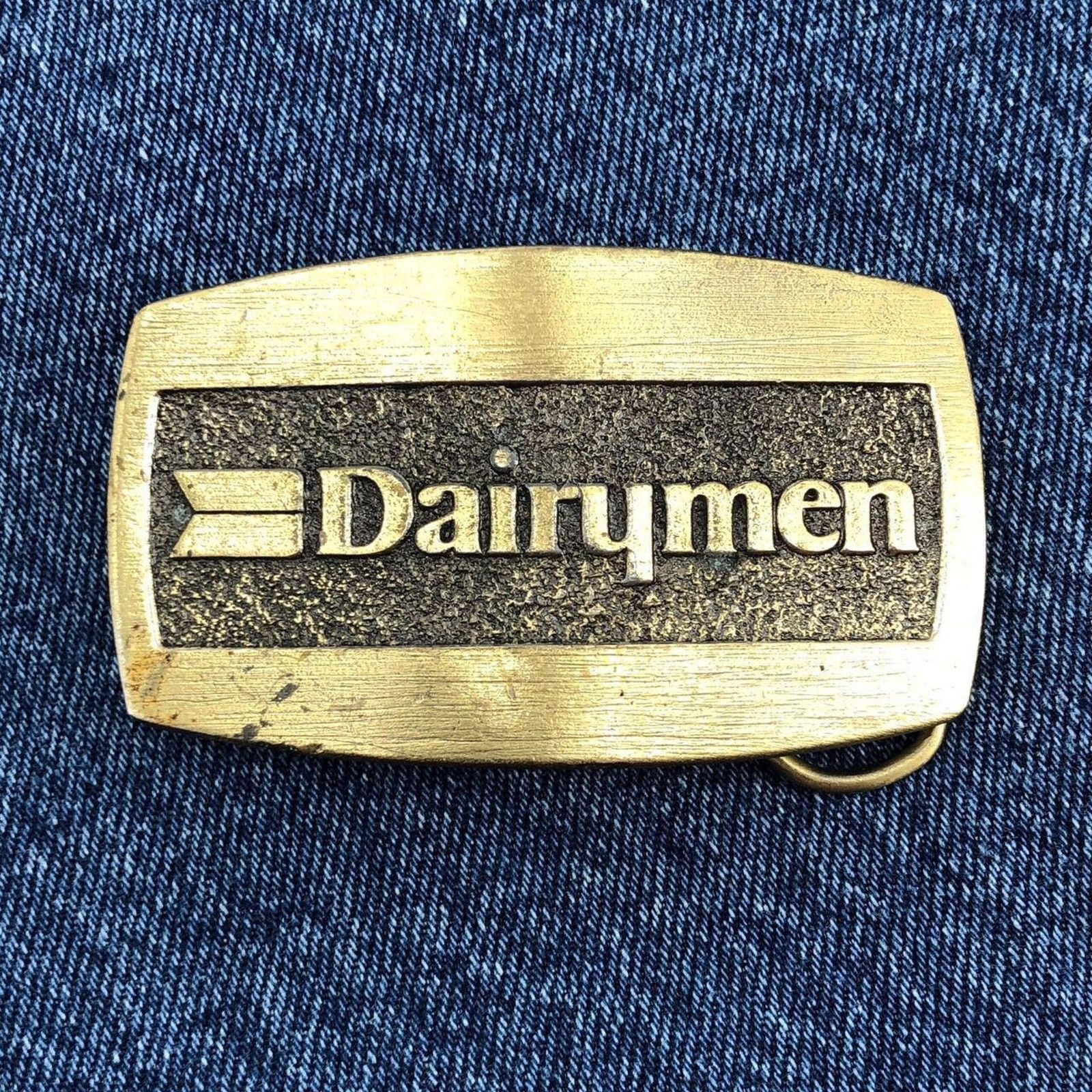 Vintage Dairymen brass belt buckle 90s 1990s vintage Size ONE SIZE - 1 Thumbnail
