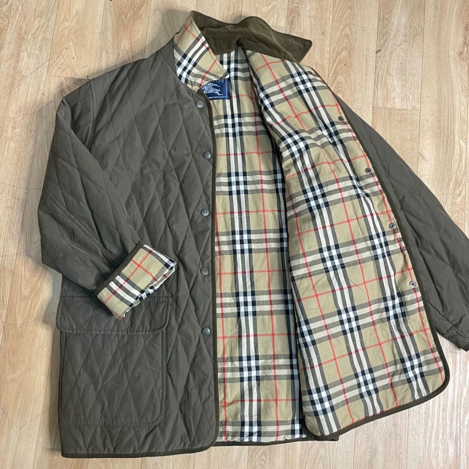 Burberry VINTAGE Burberry Quilted Jacket Nova check Diamond corduroy Size L / US 10 / IT 46 - 1 Thumbnail
