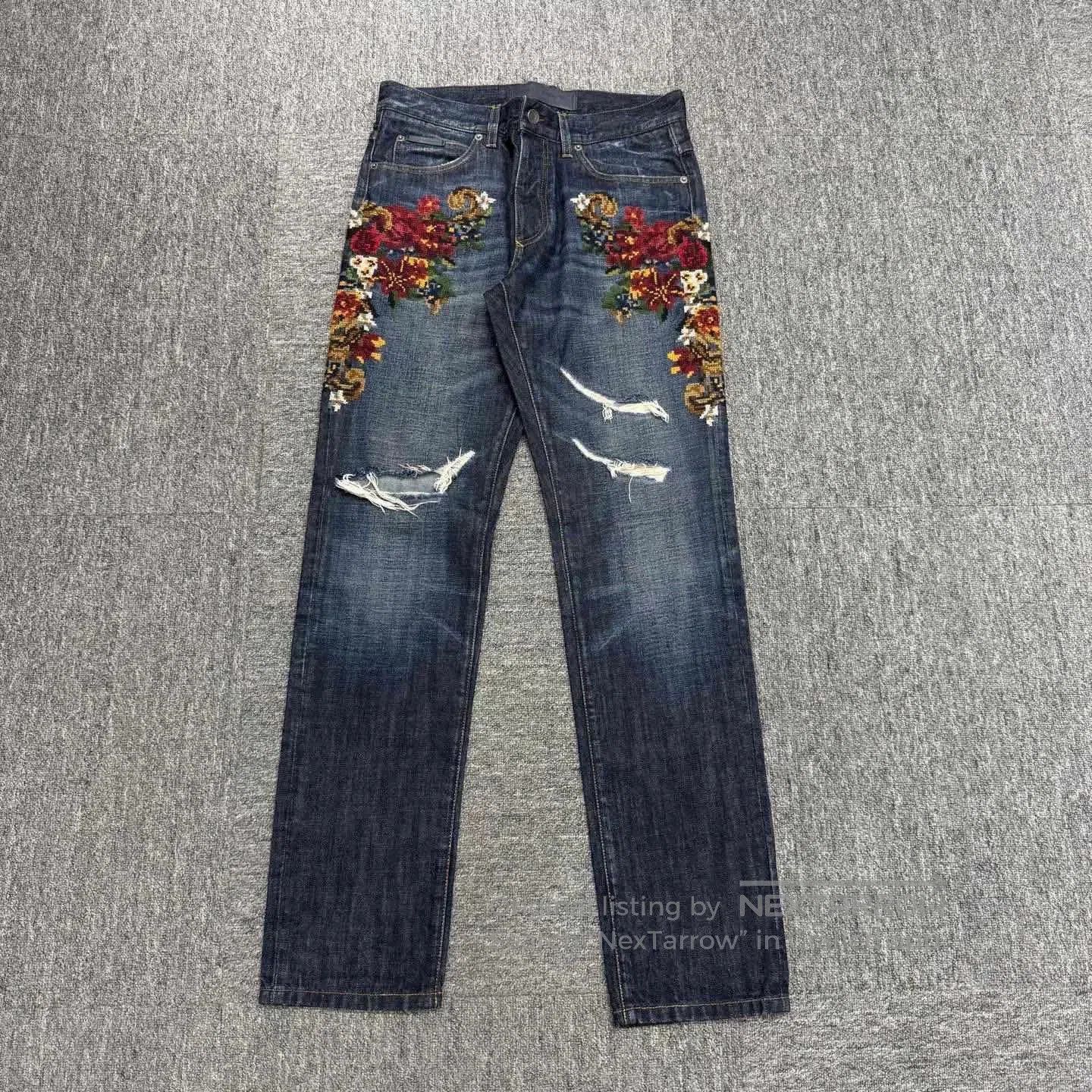 Dolce & Gabbana embroidered vintage denim jeans. Size 41" - 1 Thumbnail