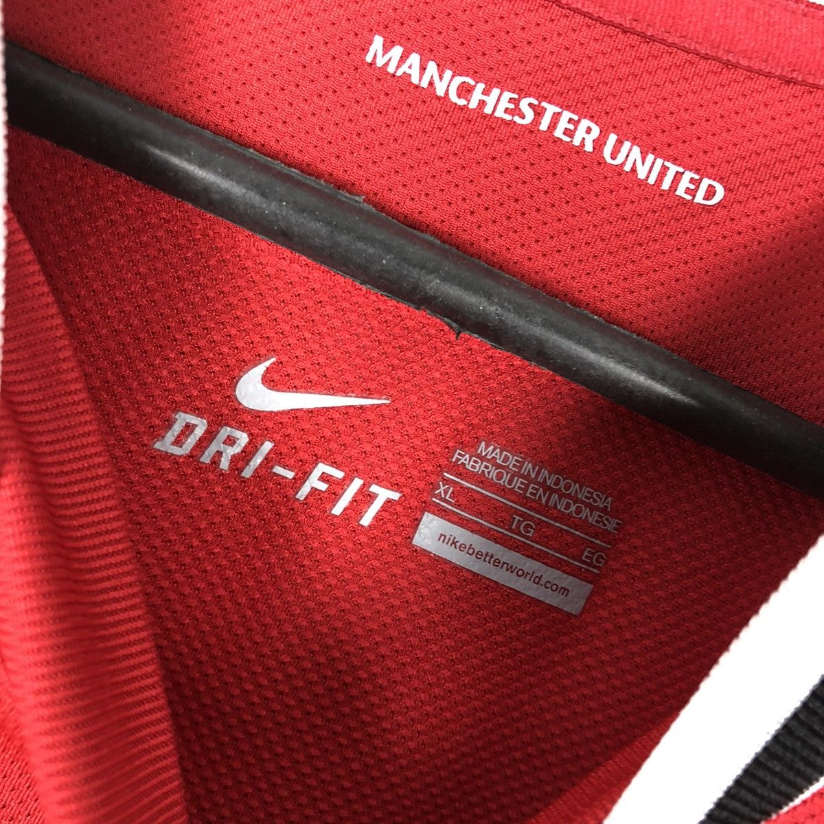 Nike Manchester United 2011 2012 home nike soccer jersey Size US XL / EU 56 / 4 - 9 Thumbnail