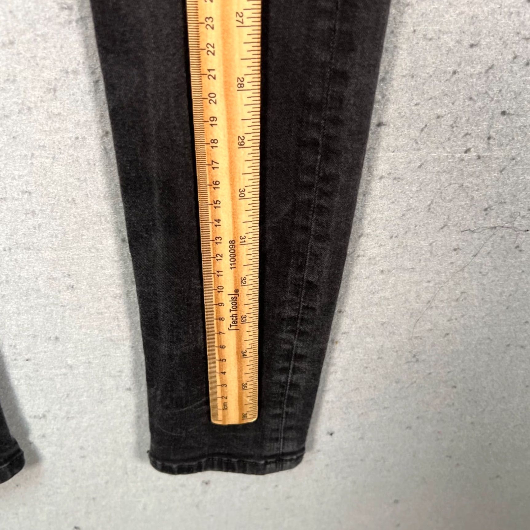 Rag & Bone rag & bone Jeans Womens Size 27 Black Denim Mid-Rise Stretch Slim 10-Inch Skinny Shirt? Size 27" / US 4 / IT 40 - 7 Thumbnail