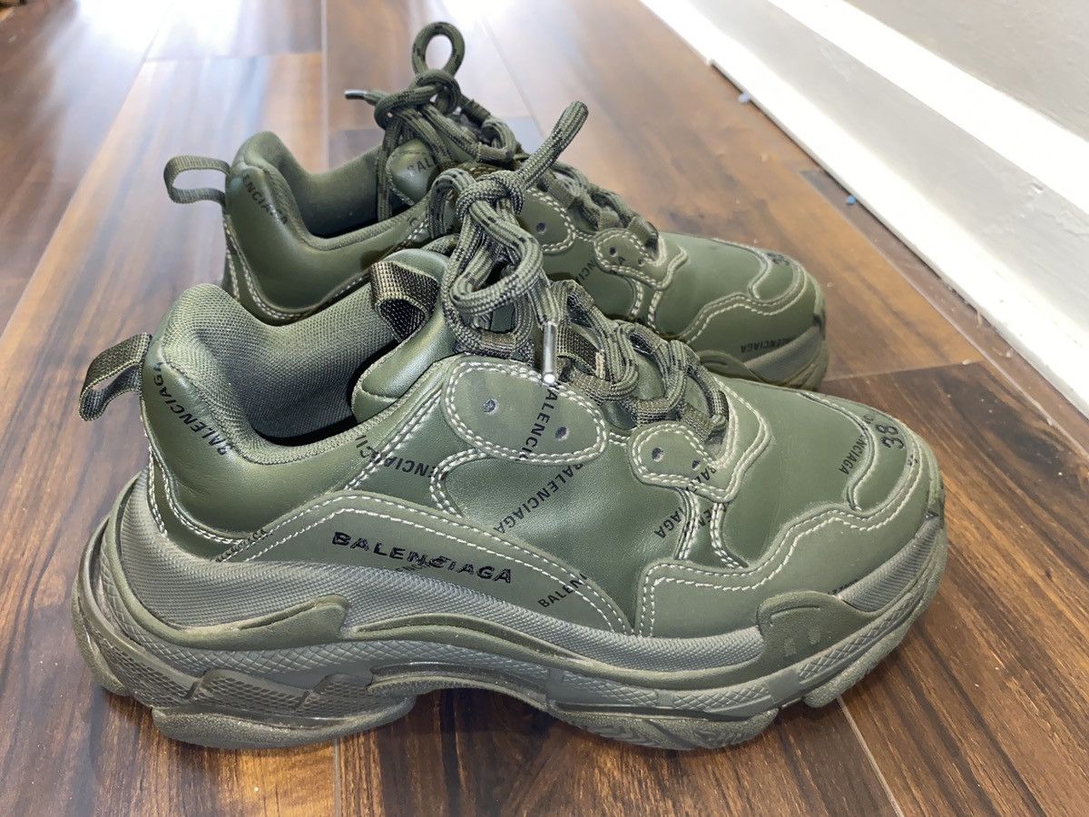 Balenciaga Olive green with black writting triple s Size US 8 / IT 38 - 2 Thumbnail