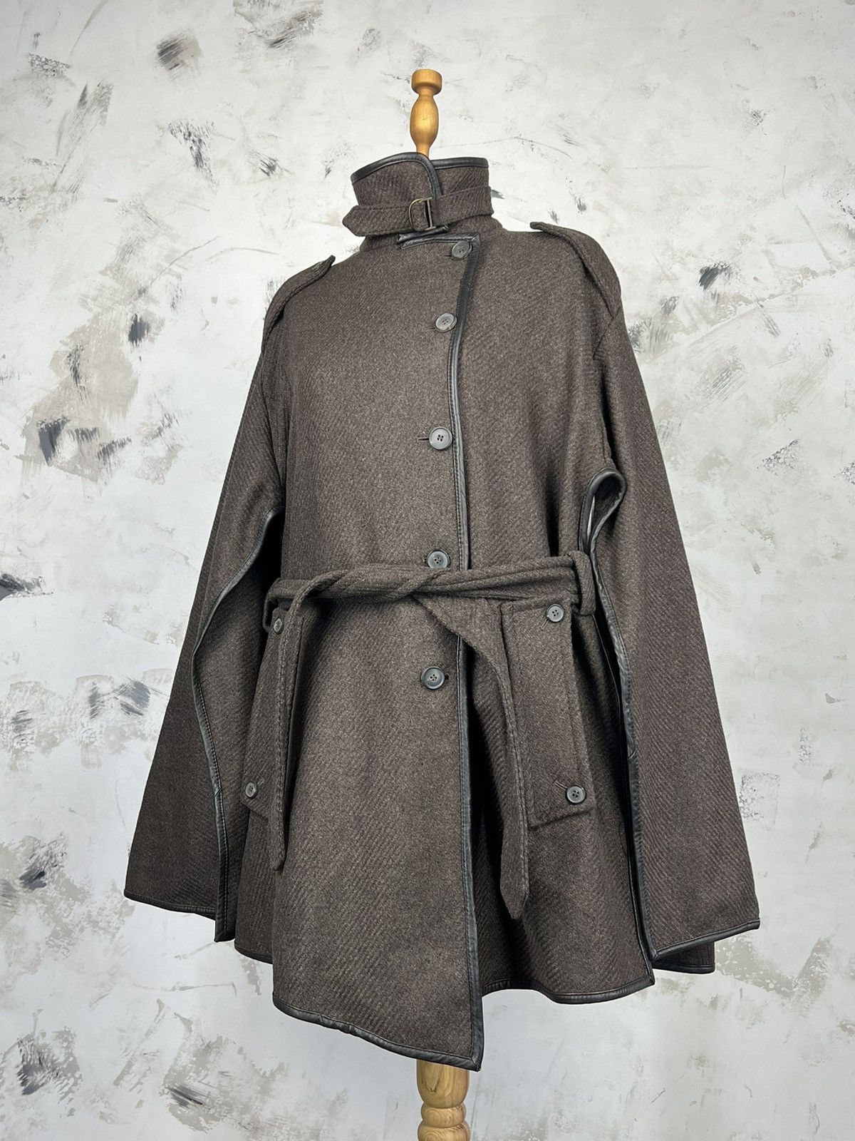 Allsaints Vintage Allsaints Poncho Jacket Size M - L US 10 Size L / US 10 / IT 46 - 1 Thumbnail
