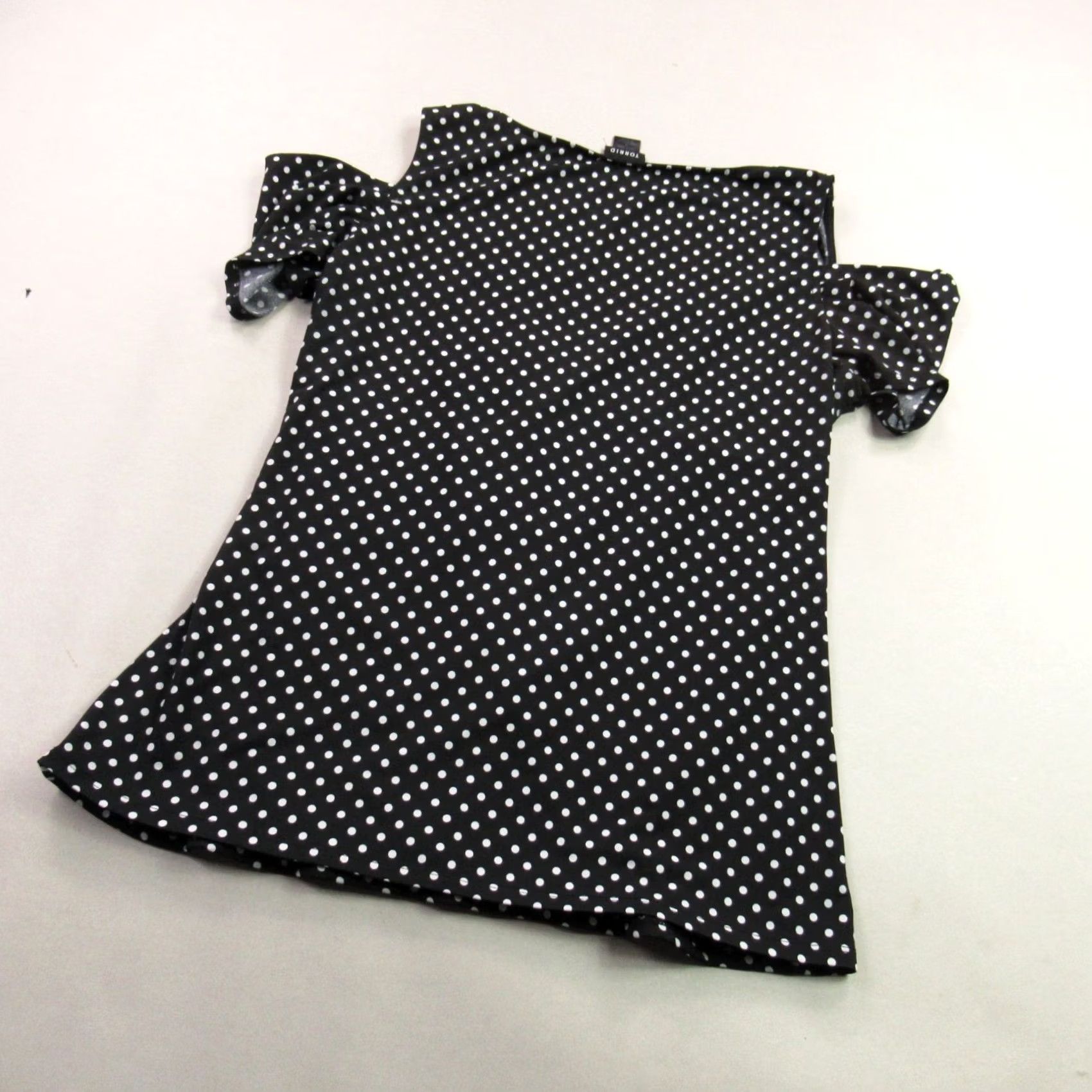 Torrid Torrid Shirt Womens 2 Short Sleeve Lightweight Casual V Neck Black Shirt Size XS / US 0-2 / IT 36-38 - 7 Thumbnail