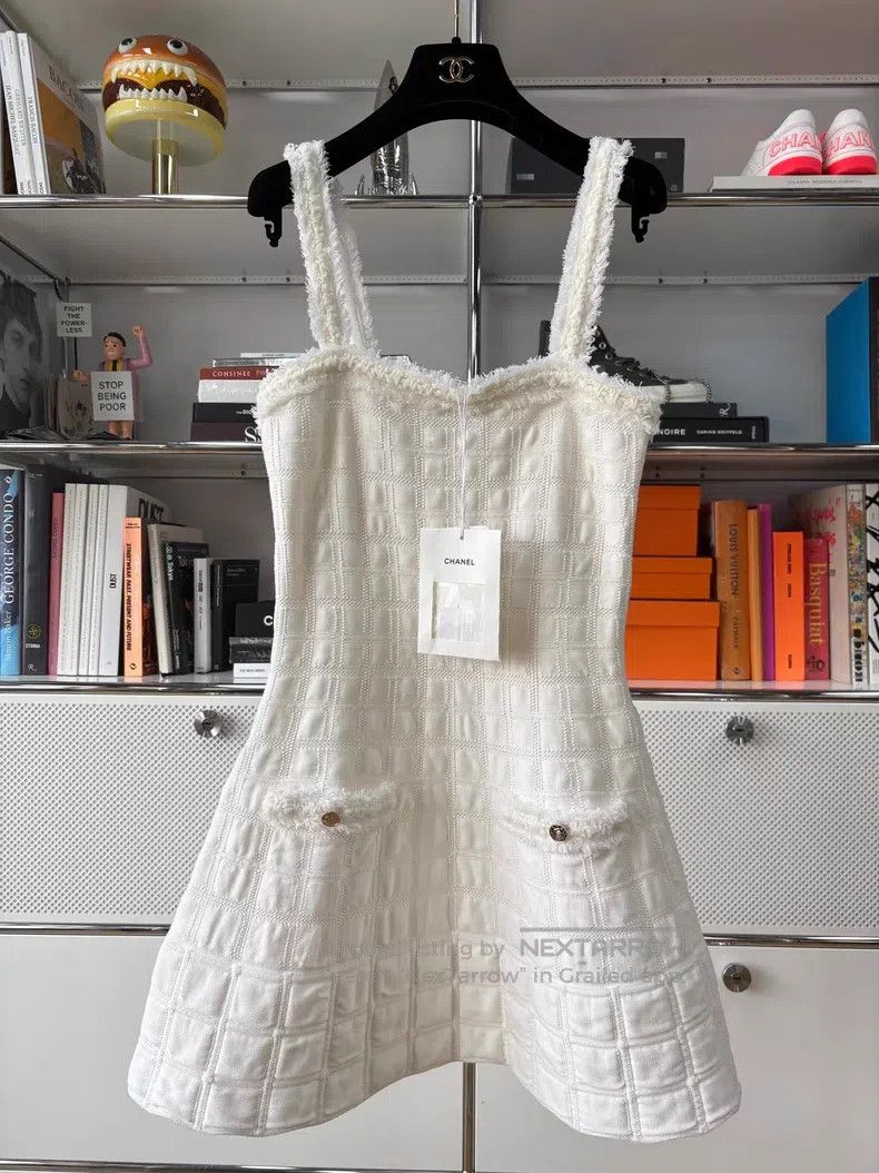 Chanel Chanel 25B super white velvet tassel plaid strap dress Size XXS / US 00 / IT 34 - 1 Thumbnail
