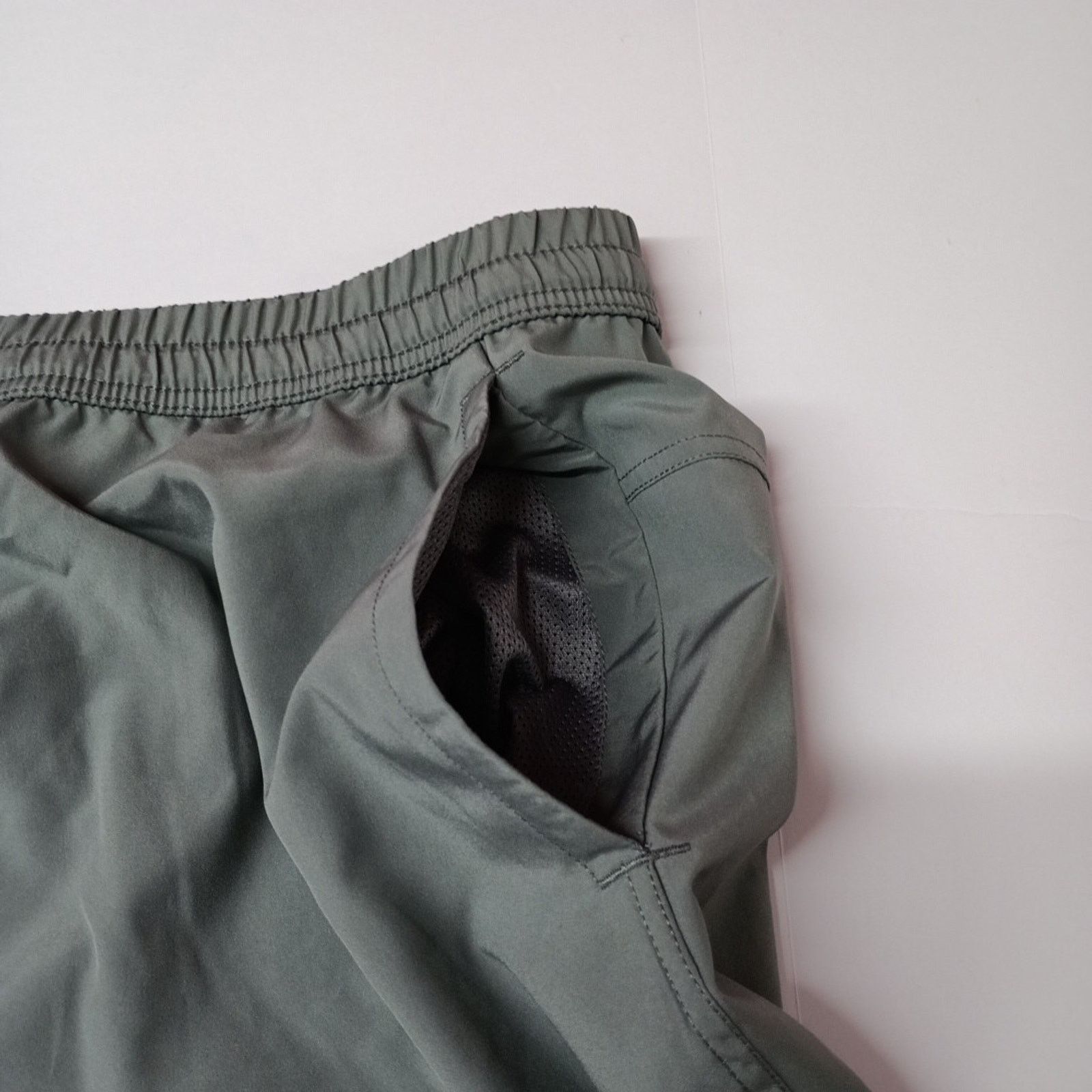 Nike Men's Nike Dri-Fit Unlined Versatile Shorts 5" Size 4XL Gray Size US 44 / EU 60 - 2 Thumbnail