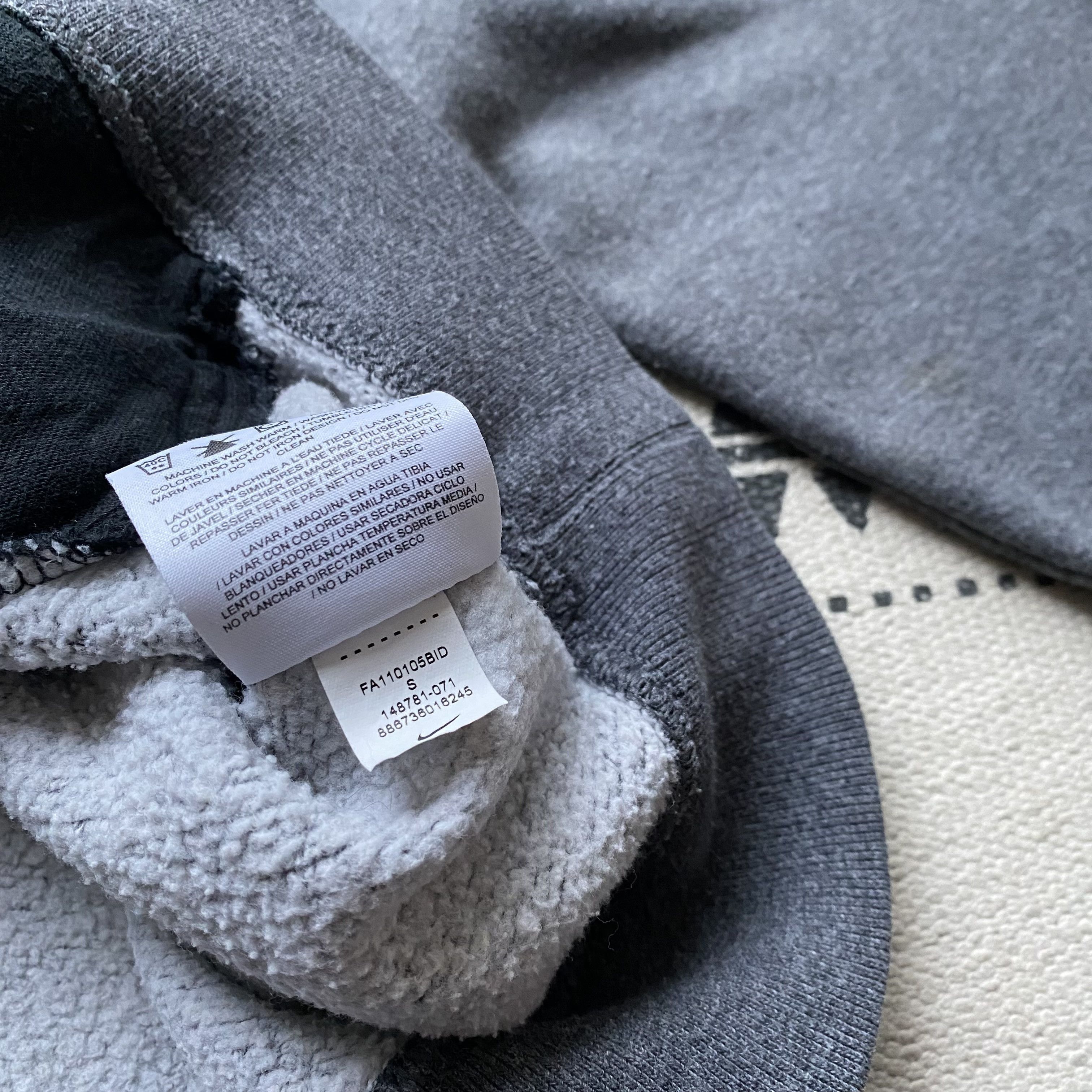 Nike Vintage Nike zip up boxy hoodie Y2K Mini swoosh fleece Size US S / EU 44-46 / 1 - 7 Thumbnail