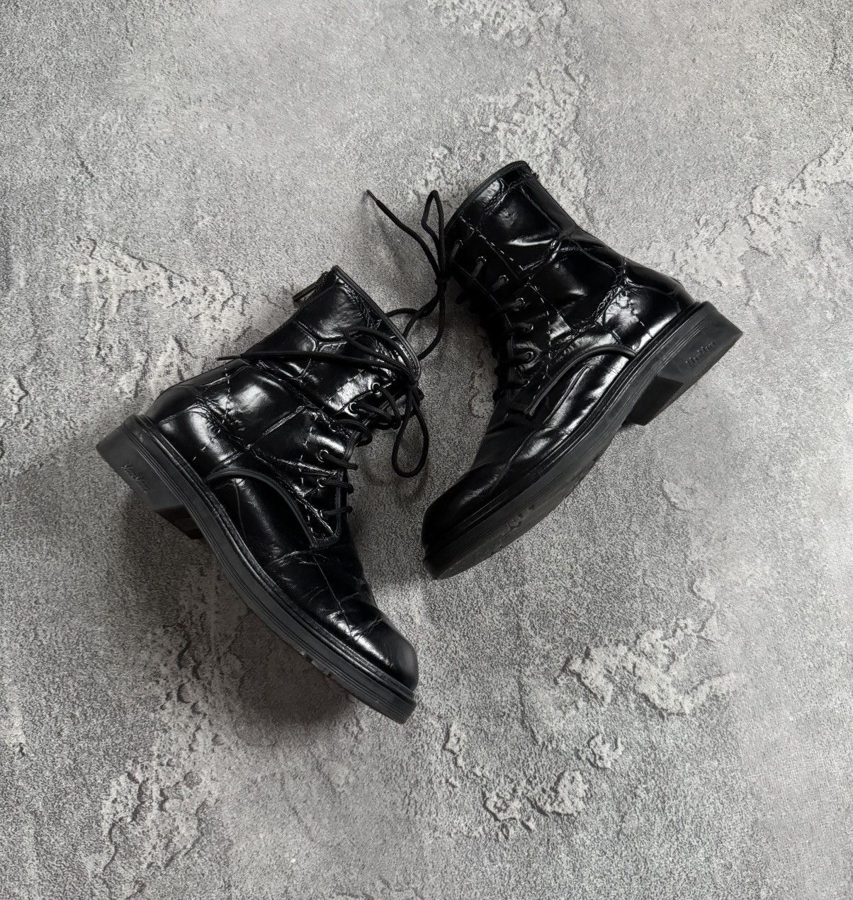 Max Mara Max Mara 37size black varnished leather shoes boots casual Size US 7 / IT 37 - 3 Thumbnail