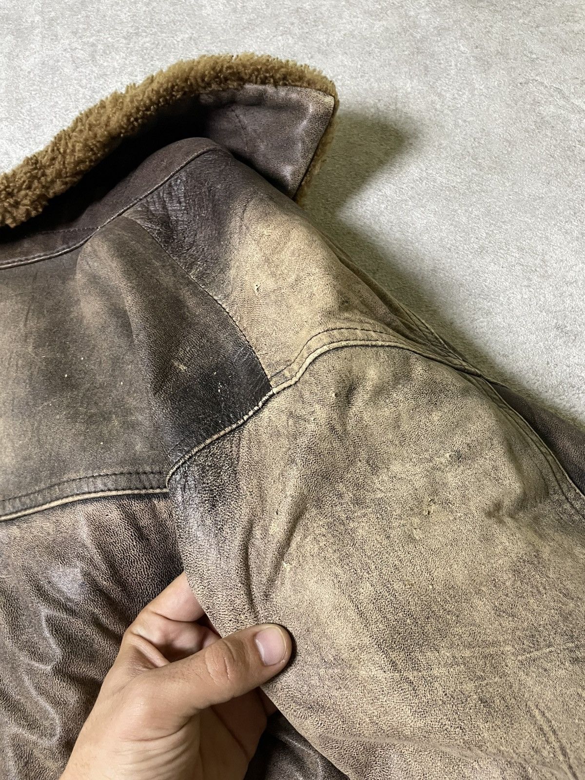 Genuine Leather 70s Multi-pocket Bomber Leather Flight Jacket Military Army Size US L / EU 52-54 / 3 - 23 Thumbnail