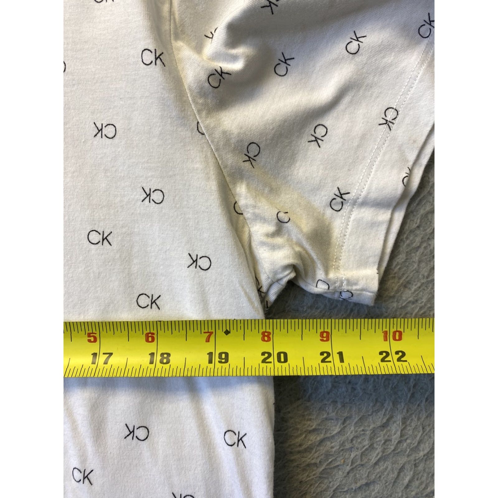 Calvin Klein Calvin Klein Shirt Mens M / Medium white black logo Short Sleeve /32-87 Regular Size Type T-Shirt Mens Size US M / EU 48-50 / 2 - 6 Thumbnail