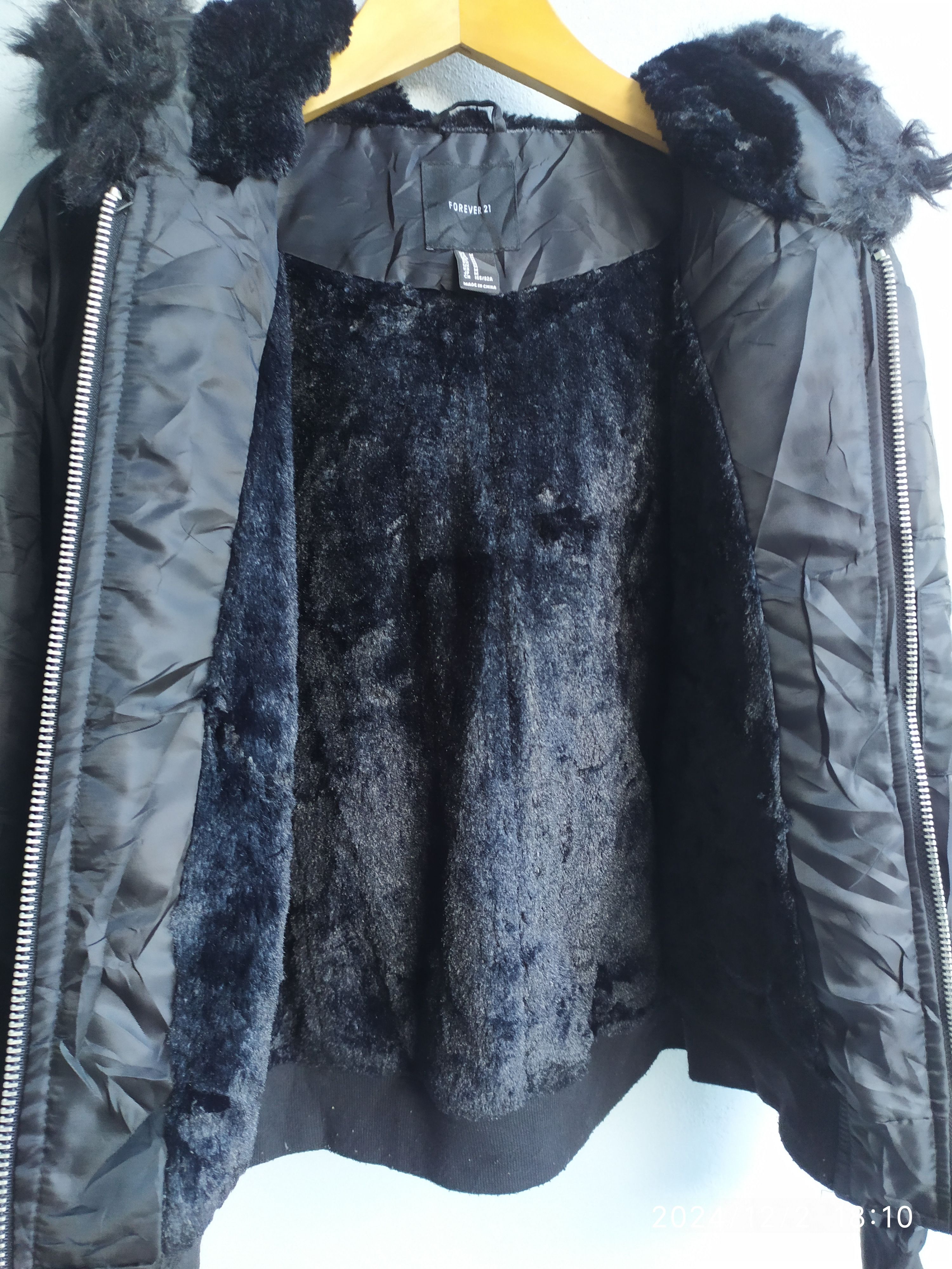 Japanese Brand Black Forever 21 Fur Hoodie Bomber Jacket i Size US M / EU 48-50 / 2 - 7 Thumbnail