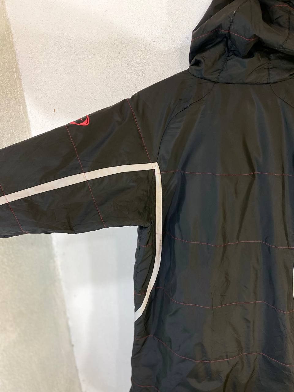 Nike vintage nike nylon long jacket nice design Size US M / EU 48-50 / 2 - 10 Thumbnail