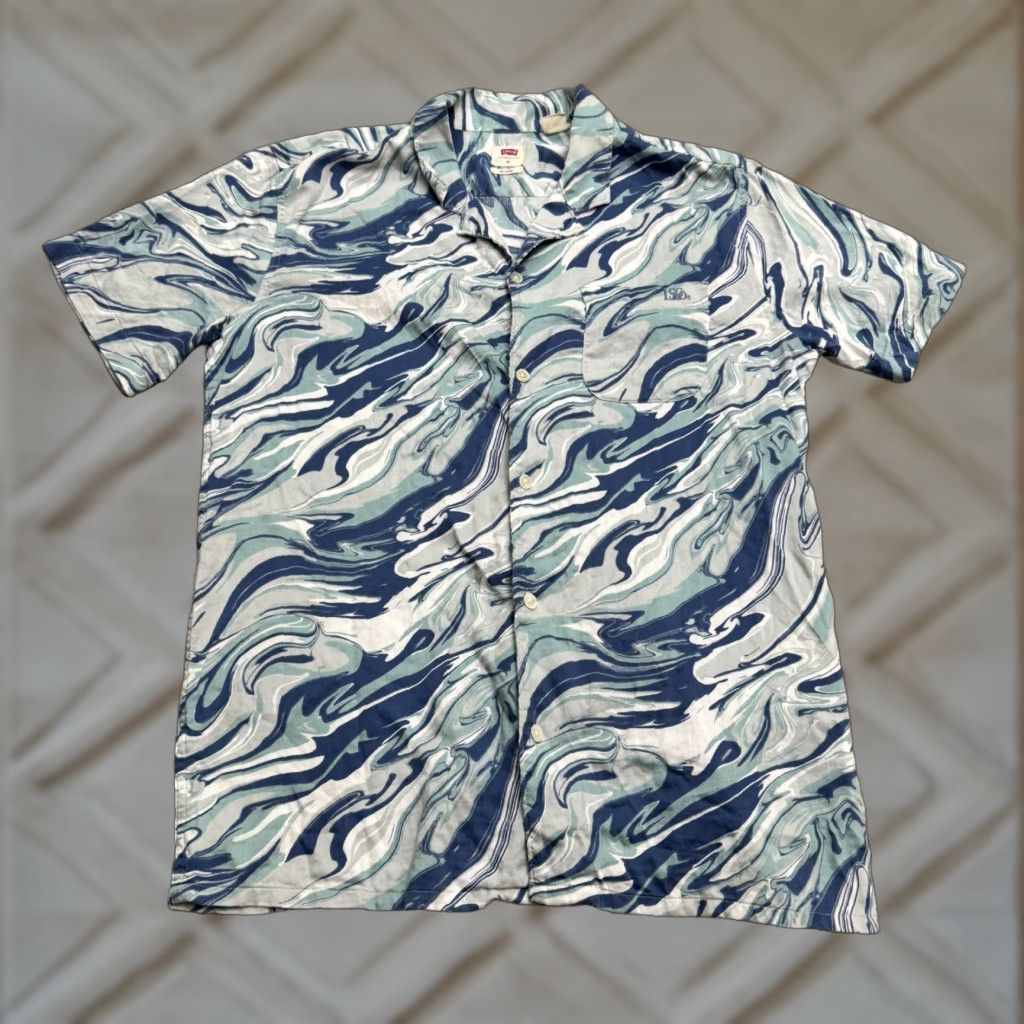 Levi's Levi's Button-Up Shirt Men M Blue Abstract Short Sleeve Relaxed Fit Casual Shirt Size US M / EU 48-50 / 2 - 1 Thumbnail