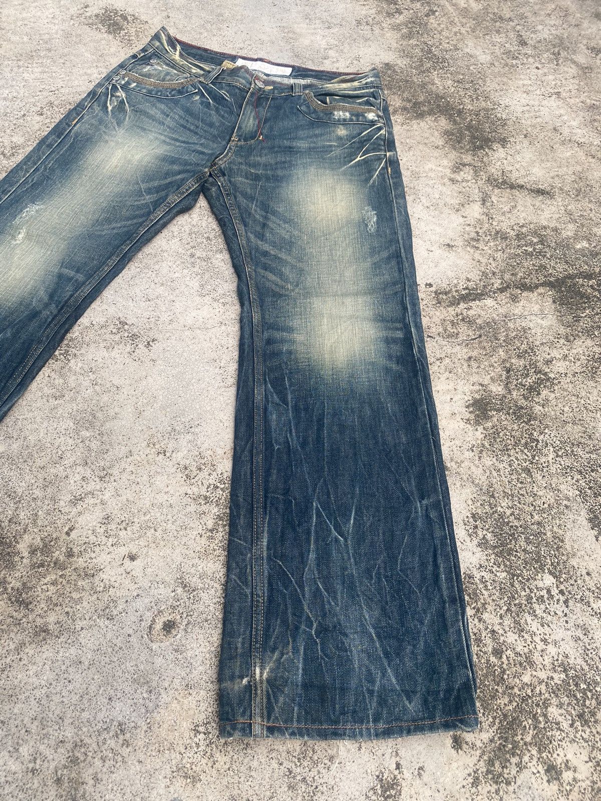 If Six Was Nine × Japanese Brand Flare Jeans Red Pepper Honeycomb Clawmark Splash Size US 33 - 2 Thumbnail