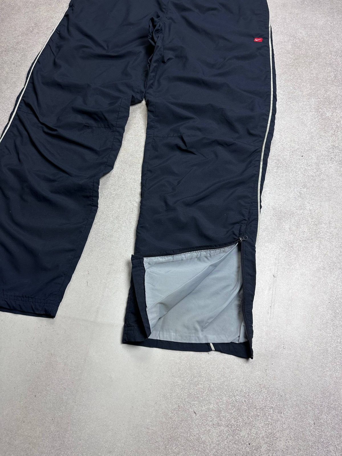 Nike Vintage Nike Swoosh Tn Skepta Style Nylon Tracksuit Rare L Size US L / EU 52-54 / 3 - 11 Thumbnail