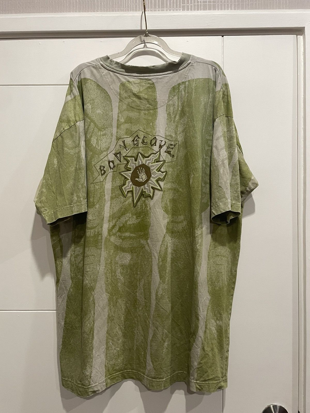 Body Glove VINTAGE BODY GLOVE ALL OVER PRINT T SHIRT GREEN Size US XL / EU 56 / 4 - 3 Thumbnail