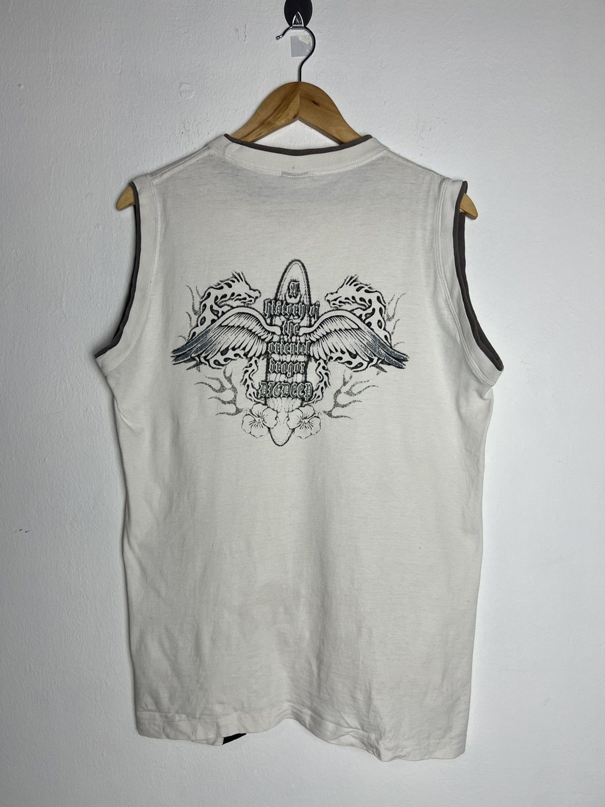 If Six Was Nine LA CORNER Graphic Wings 90s Sleeveless Size US L / EU 52-54 / 3 - 1 Thumbnail