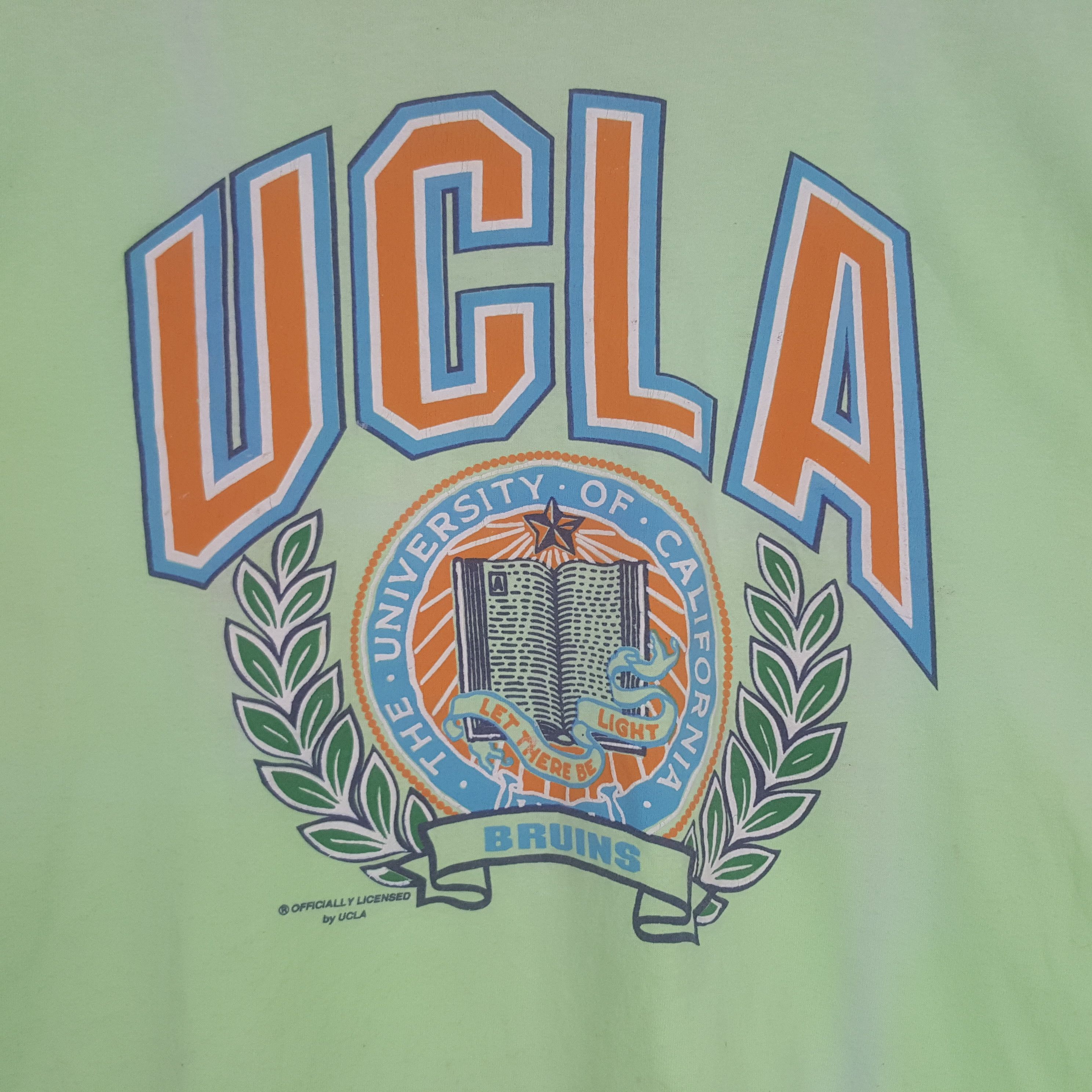 Vintage Vintage Ucla American University Big Design Tshirt Size US M / EU 48-50 / 2 - 2 Thumbnail