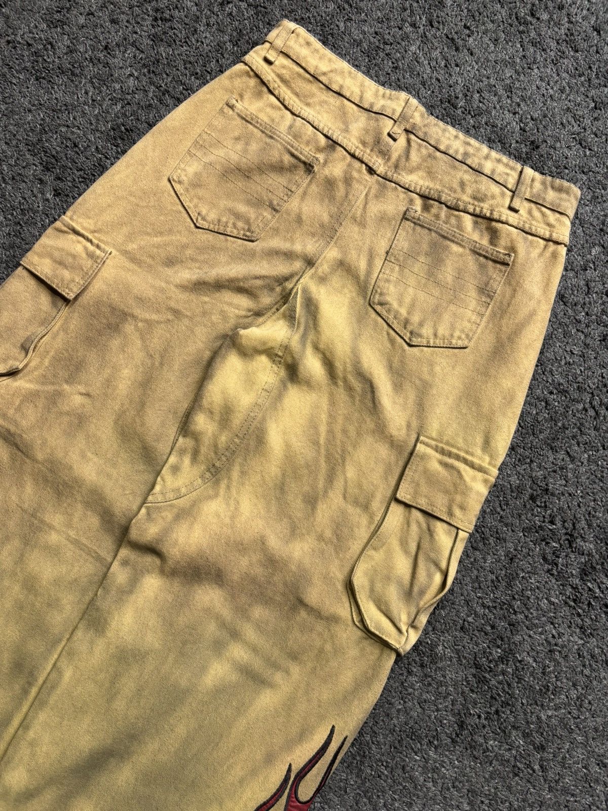 Vintage Vintage wide leg rare flames red yellow baggy cargo jeans Size US 34 / EU 50 - 15 Thumbnail