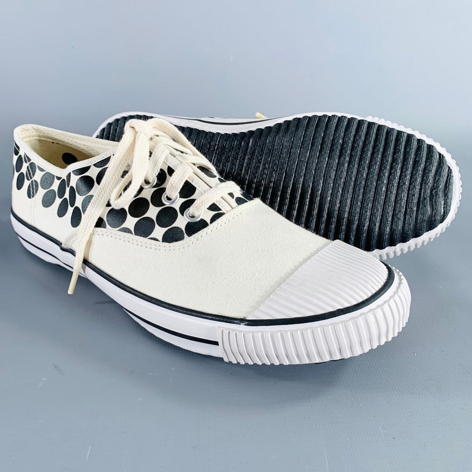 Comme des Garcons Winter 2014 Size 9 Cream Black Polka Dot Canvas Sneakers Size US 9 / EU 42 - 5 Thumbnail