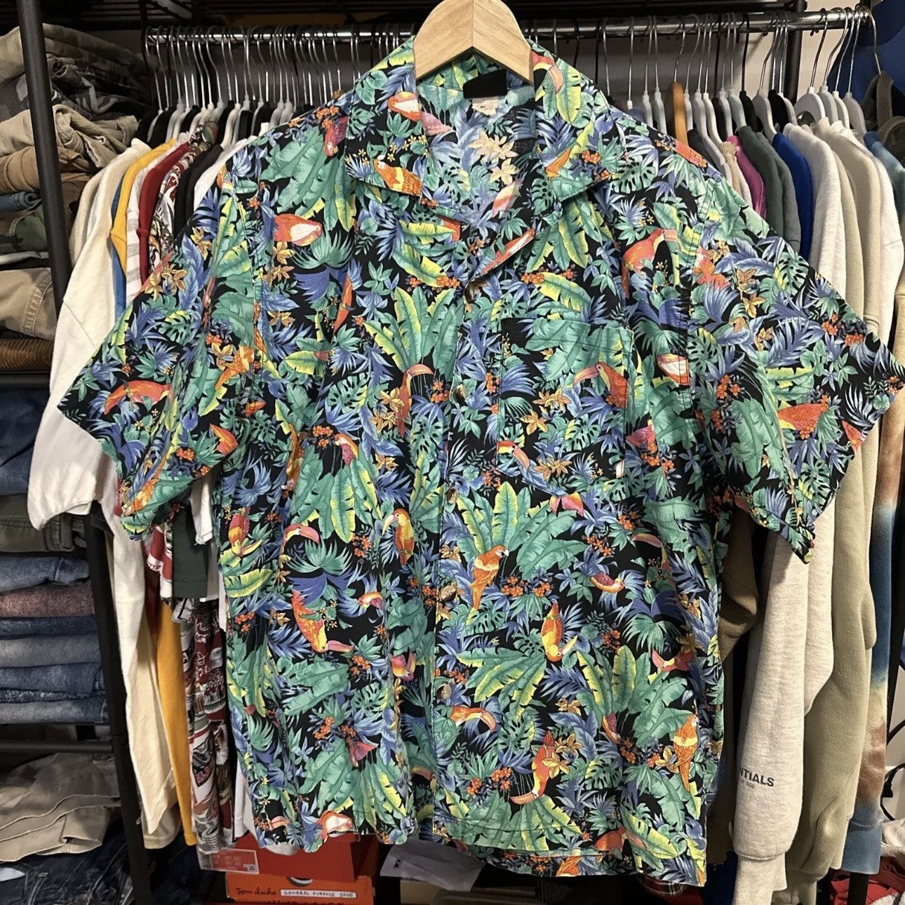 Vintage Vintage Toucan Dance Hawaiian Shirt Tropical Bird AOP Button Size US M / EU 48-50 / 2 - 1 Thumbnail
