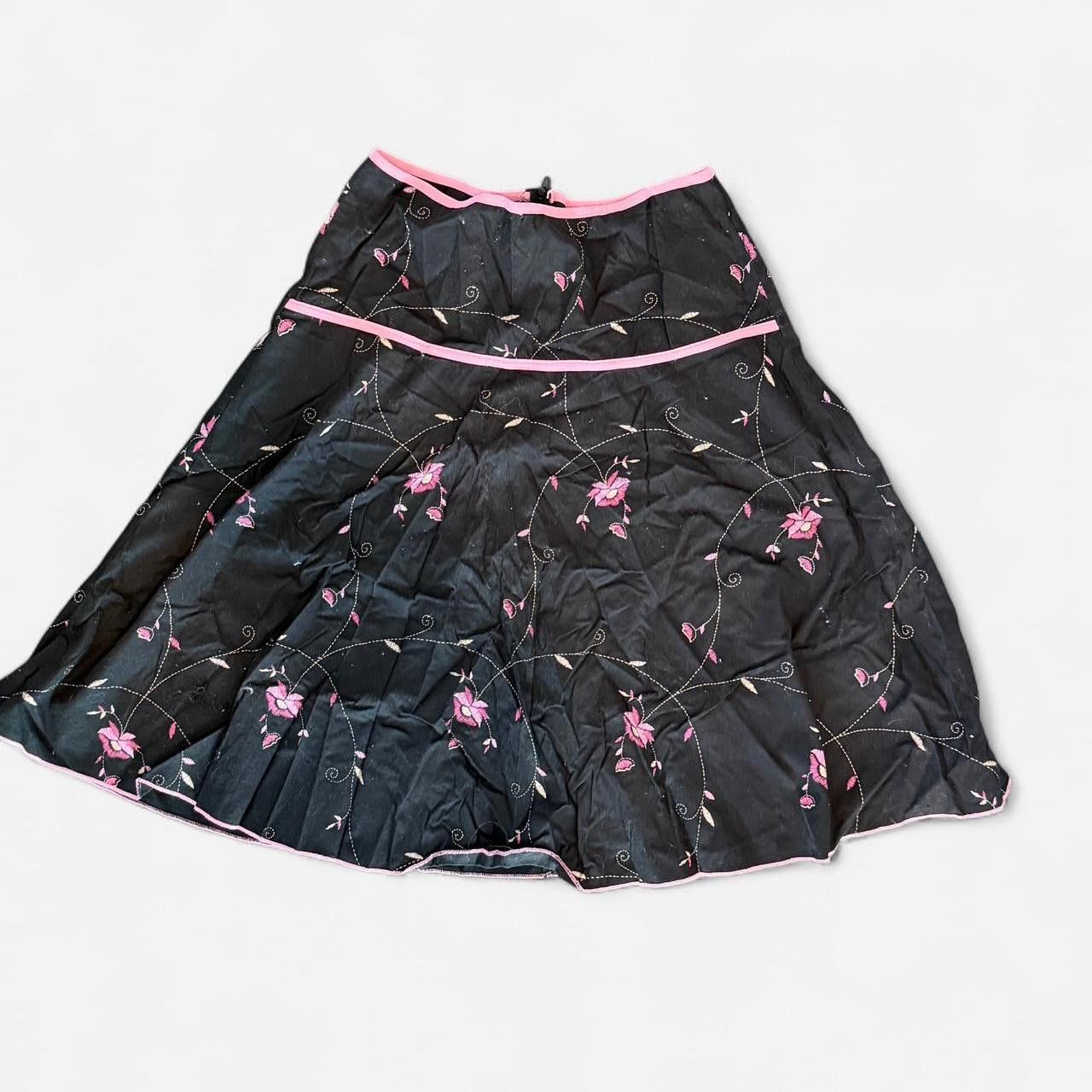 Other Women's black multi Skirts Size US 29 - 1 Preview