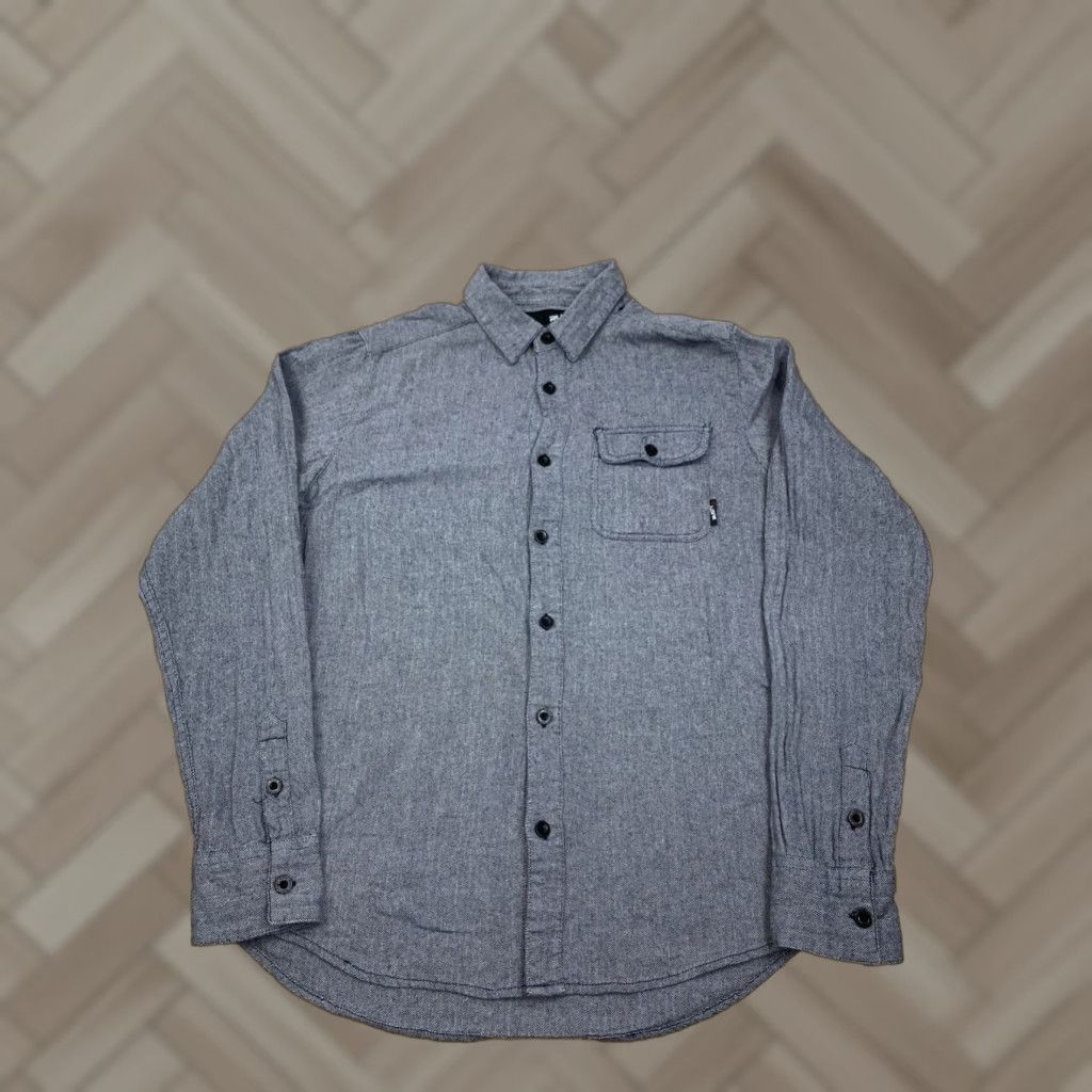 Rusty RUSTY Button-Up Shirt S Long Sleeve Casual Chest Pocket Beach Surf Skate #6846 Mens Regular Gray Size US S / EU 44-46 / 1 - 1 Thumbnail