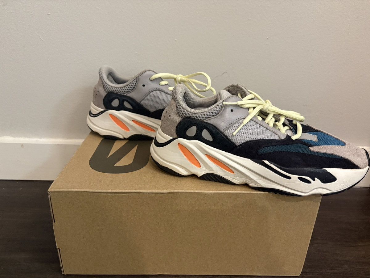 Adidas × Kanye West Yeezy Boost 700 Size US 9 / EU 42 - 12 Thumbnail